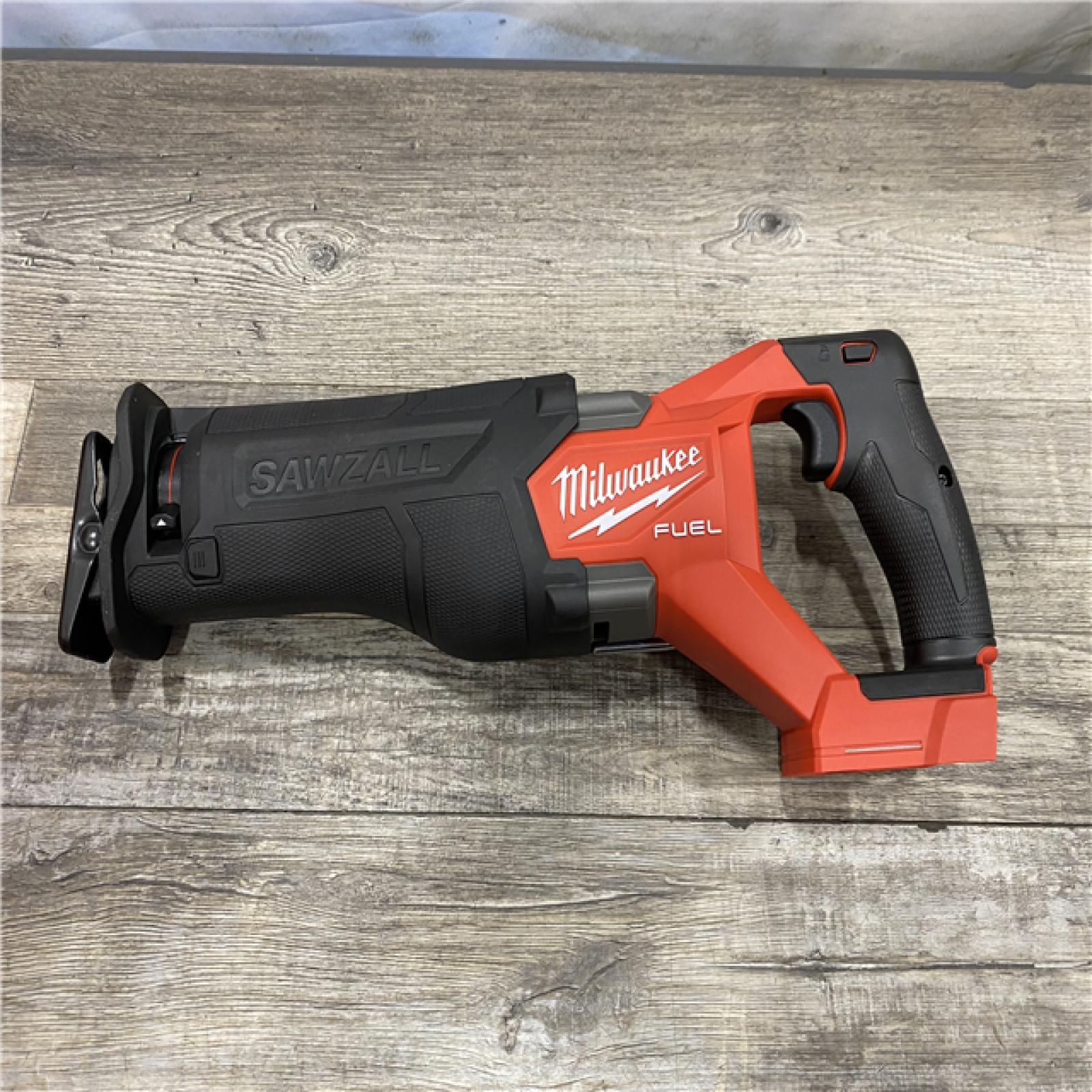 AS-IS Milwaukee FUEL GEN-2 18V Lithium-Ion Brushless Cordless SAWZALL Reciprocating Saw (Tool-Only)