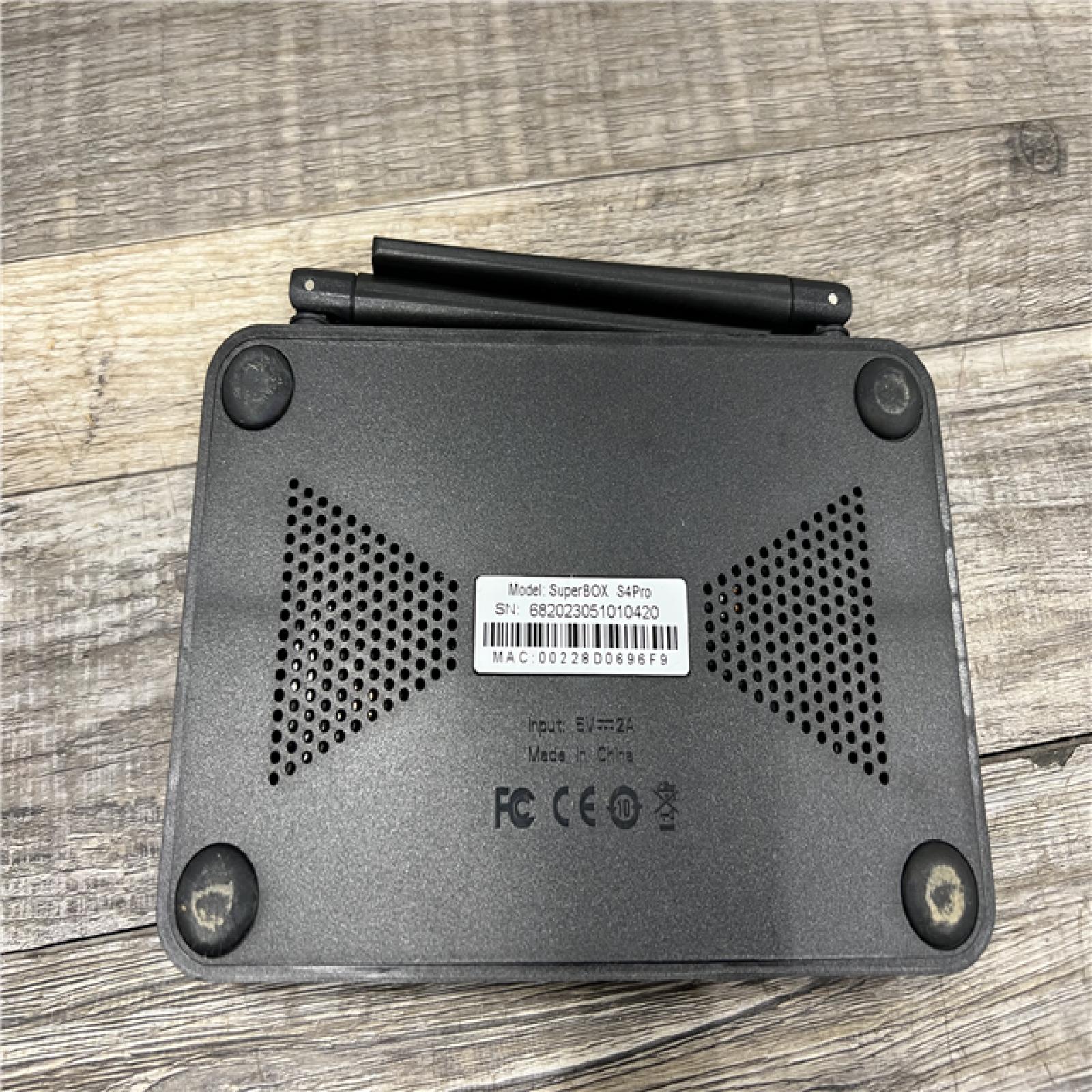 AS-IS SuperBox S4 PRO Media Player W/ Bluetooth Voice