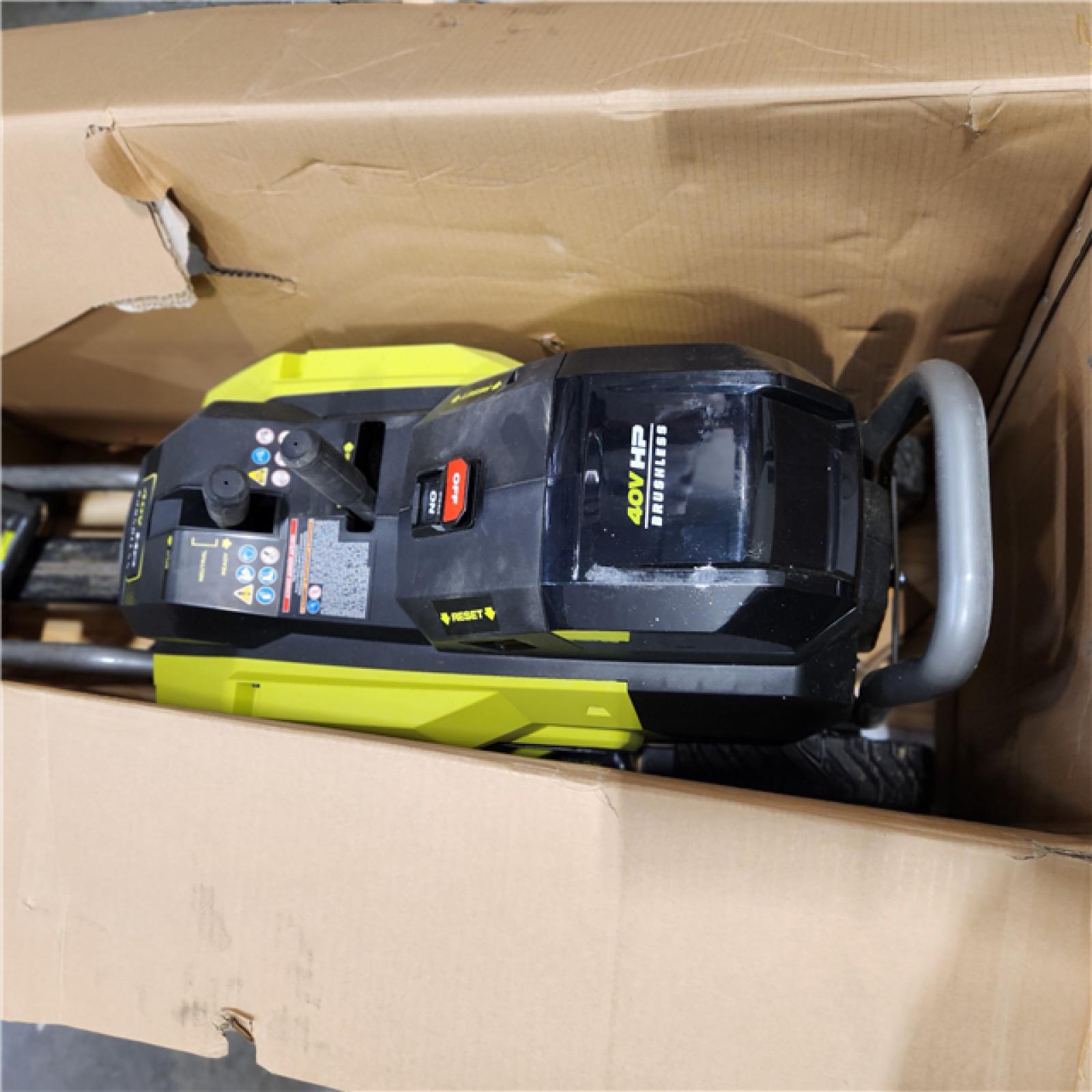 Dallas Location - As-Is RYOBI 40V HP Brushless 12-Ton Kinetic Battery Electric Log Splitter Kit - 4.0Ah Battery and Charger Included