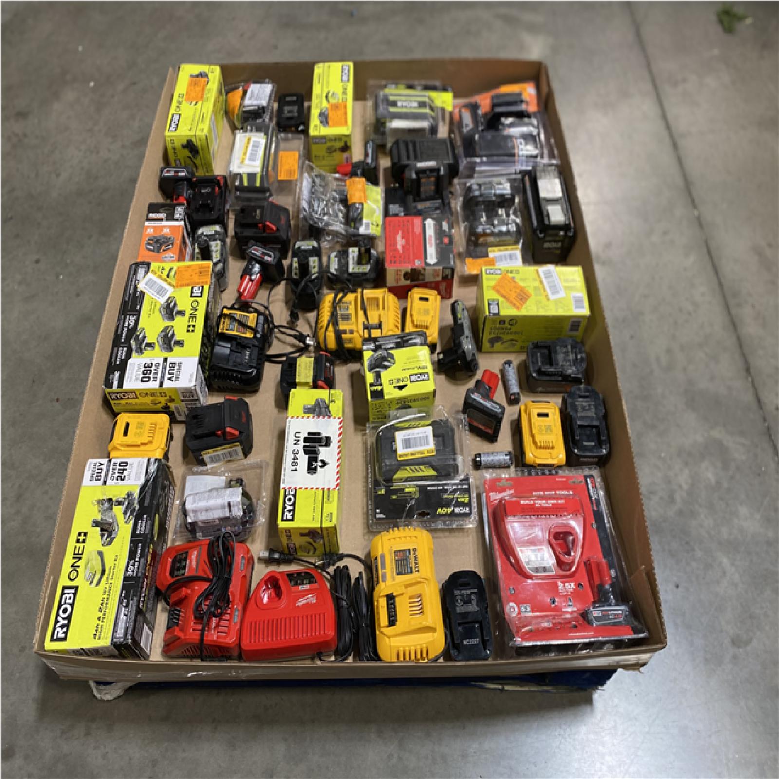 DALLAS LOCATION - AS-IS MIXED BATTERY PALLET
