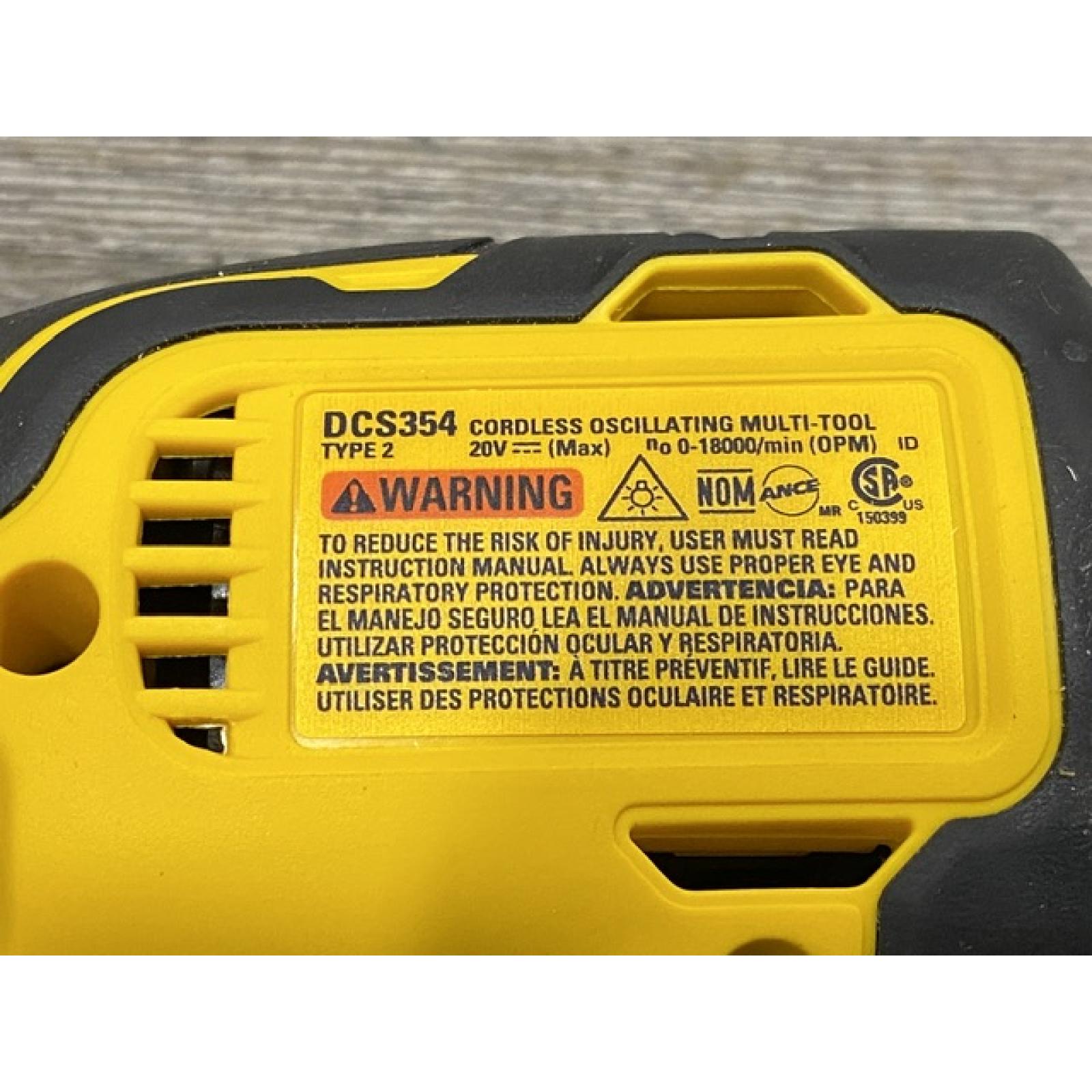 AS-IS DEWALT ATOMIC 20V MAX Cordless Brushless Oscillating Multi Tool Kit