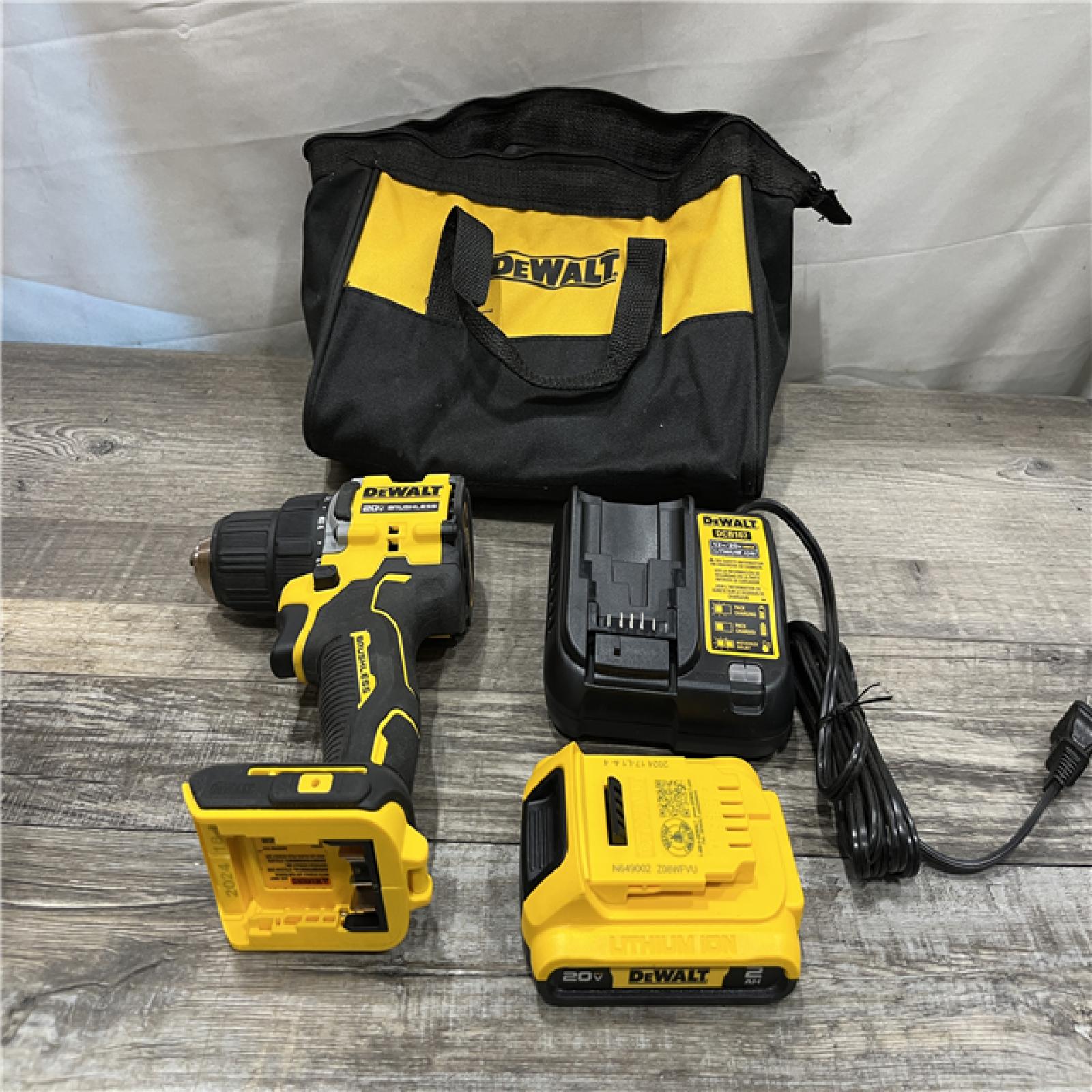 AS-IS DEWALT Atomic 20V Lithium-Ion Cordless Compact 1/2 in. Drill/Driver Kit