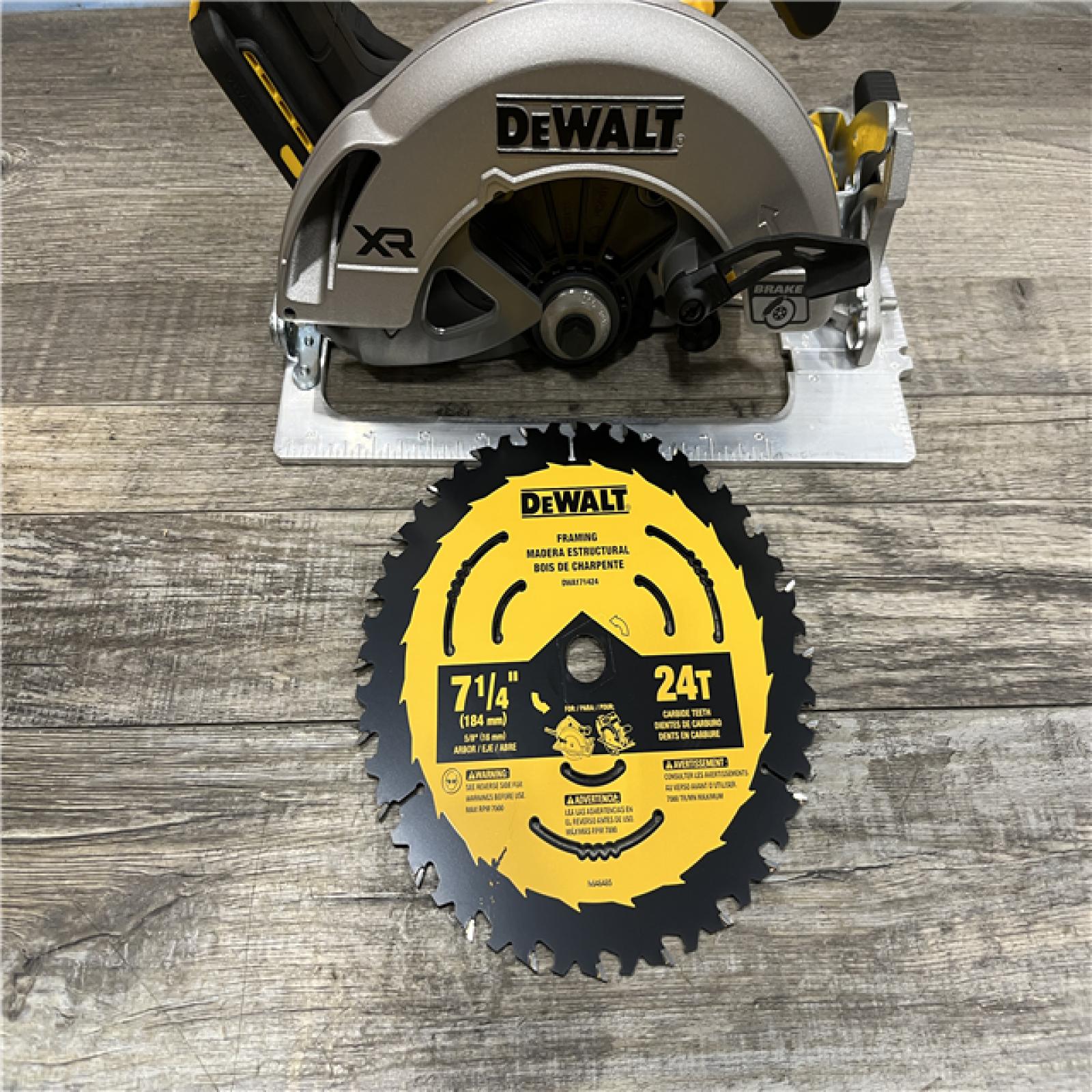 AS-IS DEWALT 20-Volt MAX 7-1/4 in. Cordless Circular Saw (Tool Only)