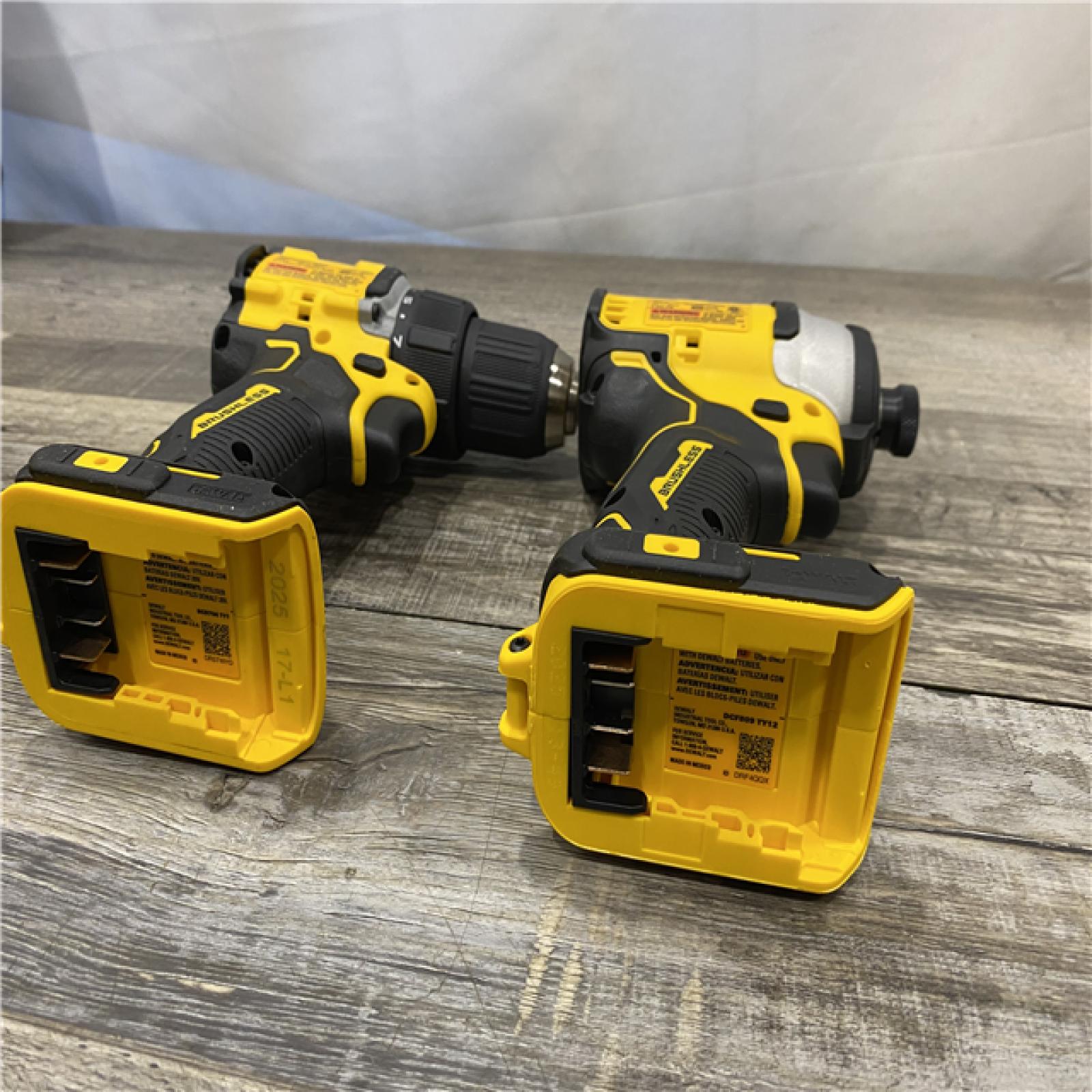 AS-IS DEWALT ATOMIC 20-Volt MAX Lithium-Ion Cordless Combo Kit