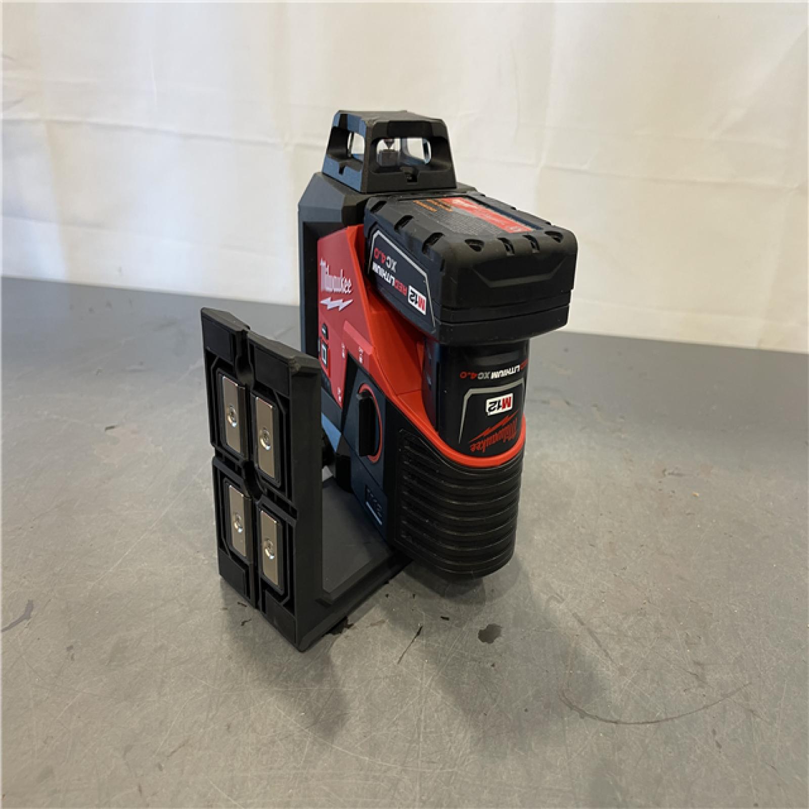 AS-IS - Milwaukee M12 12-Volt Lithium-Ion Cordless Green 250 ft. 3-Plane Laser Level Kit
