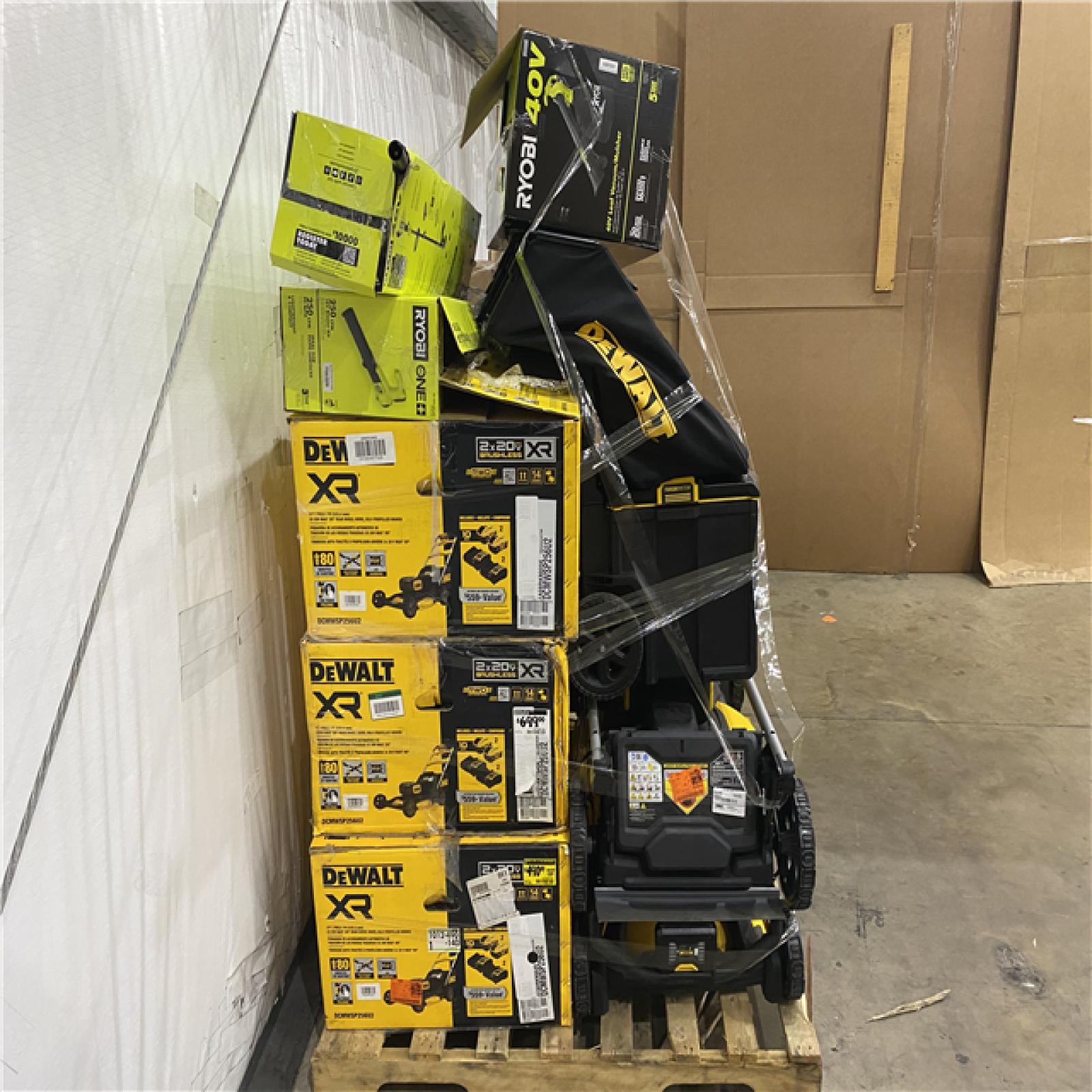 Houston Location AS IS - Outdoor Pallet