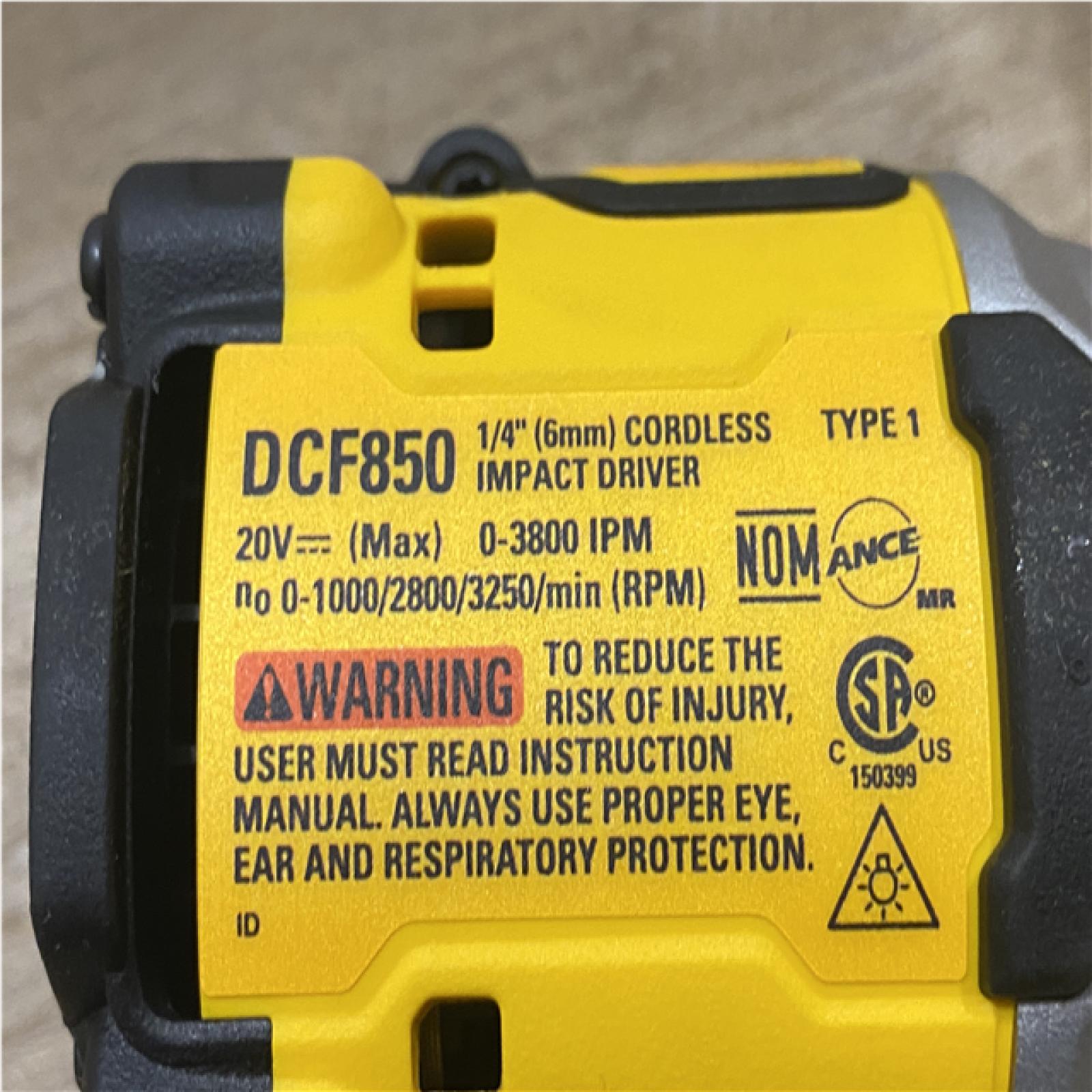 AS-IS DEWALT ATOMIC 20V MAX Lithium-Ion Cordless 1/4 in. Brushless Impact Driver Kit