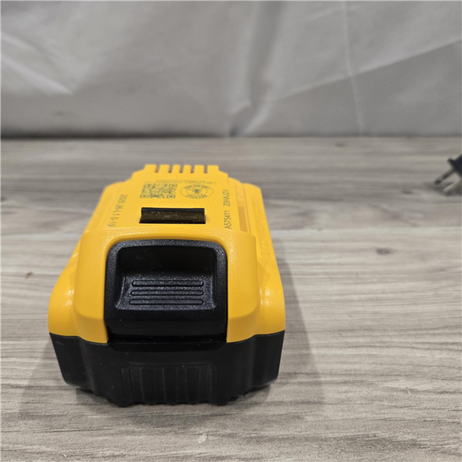 AS-IS DEWALT 20-Volt Maximum XR 5.0 Ah Battery Pack and Charger Kit