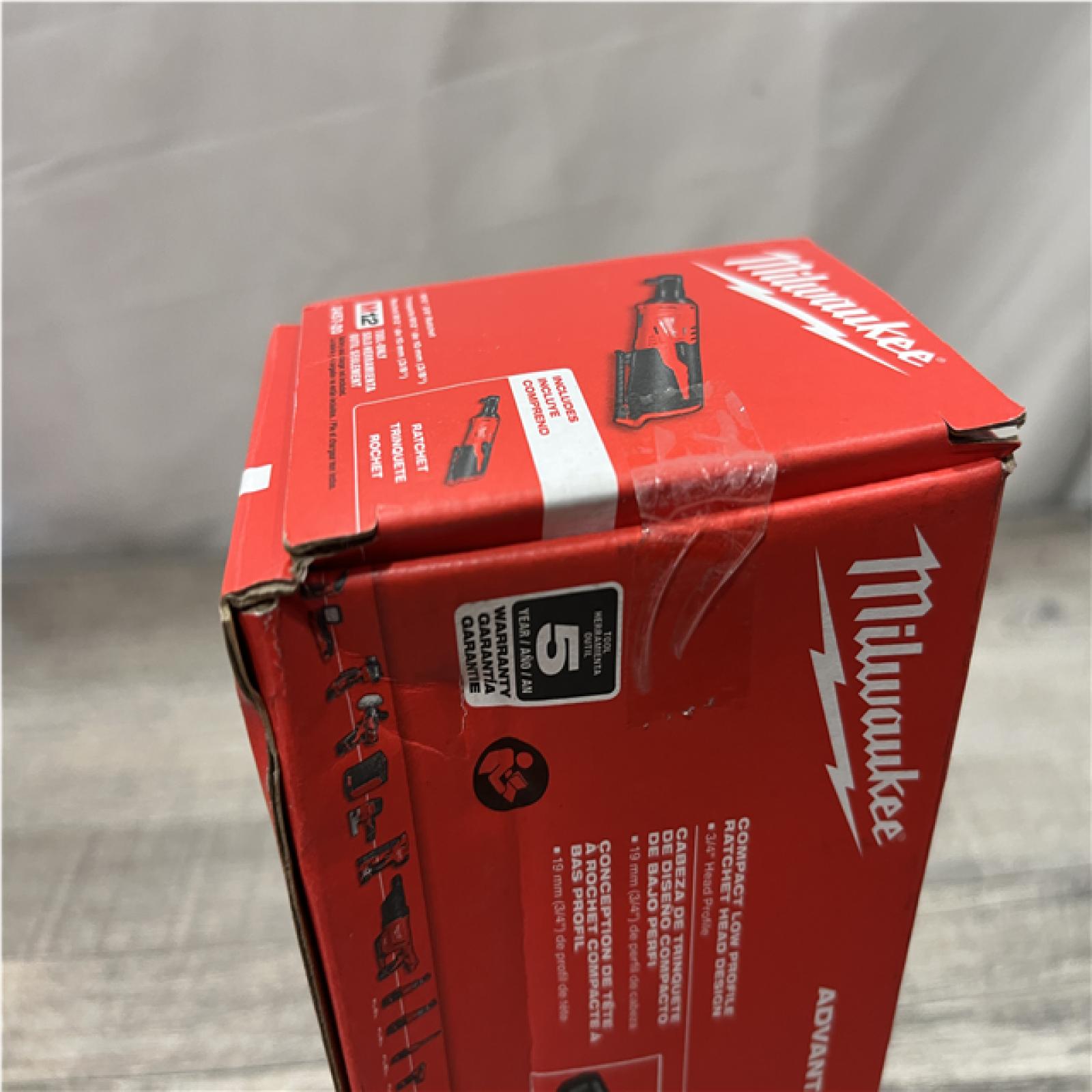 NEW - Milwaukee 12V Lithium-Ion Cordless 3/8 in. Ratchet (Tool-Only)