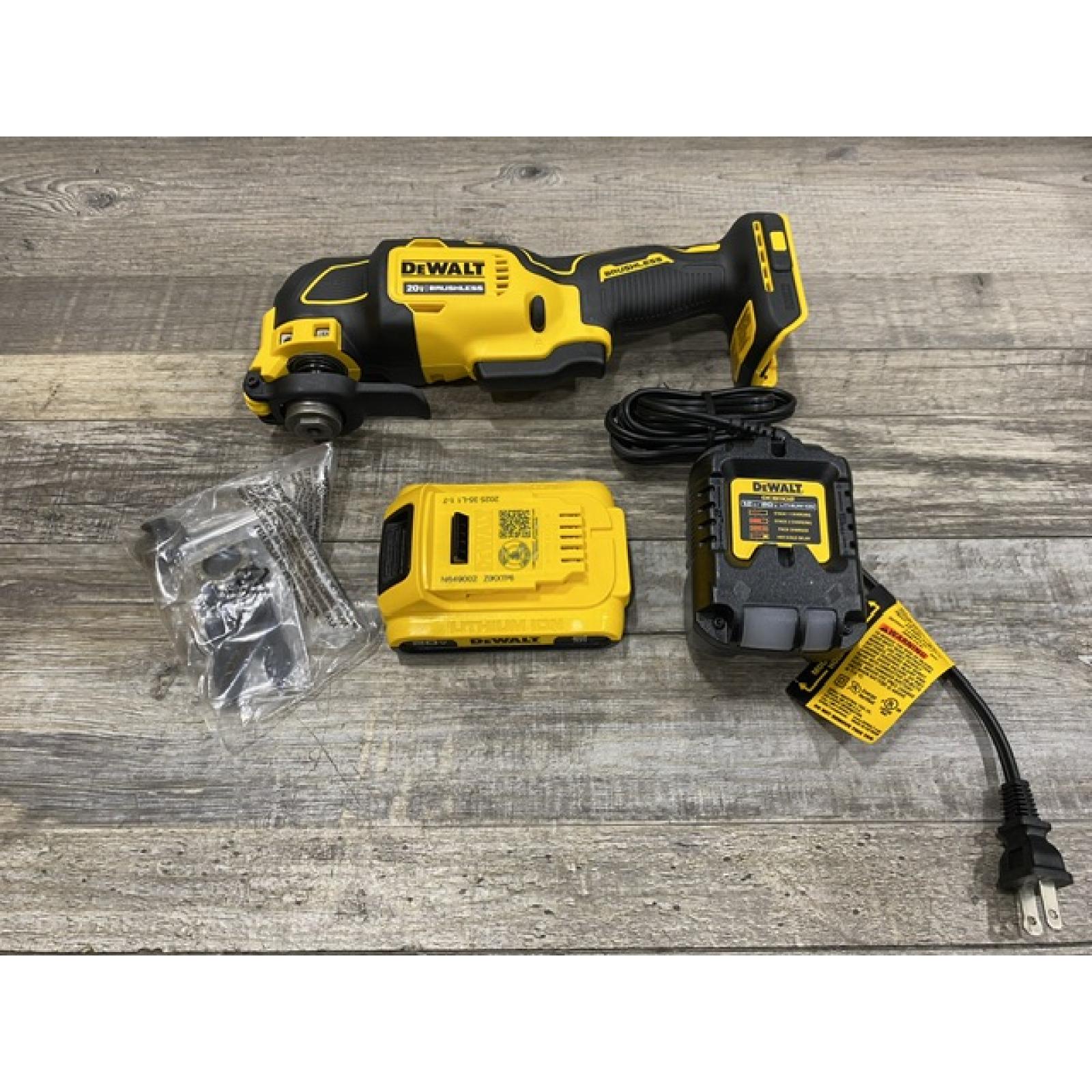 AS-IS DEWALT ATOMIC 20V MAX Cordless Brushless Oscillating Multi Tool Kit