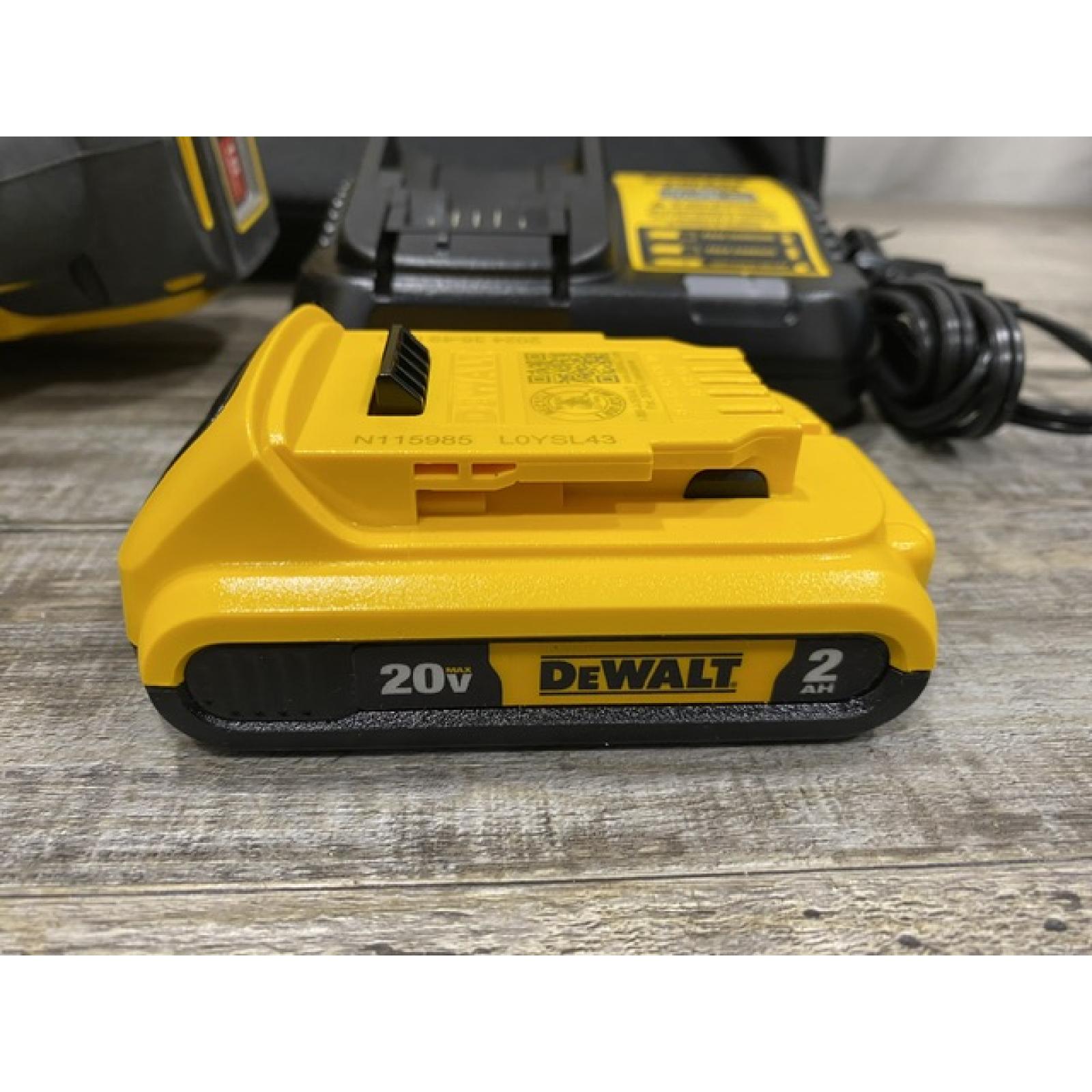 AS-IS DEWALT 20V MAX XR Lithium-Ion Cordless 18-Gauge Narrow Crown Stapler Kit
