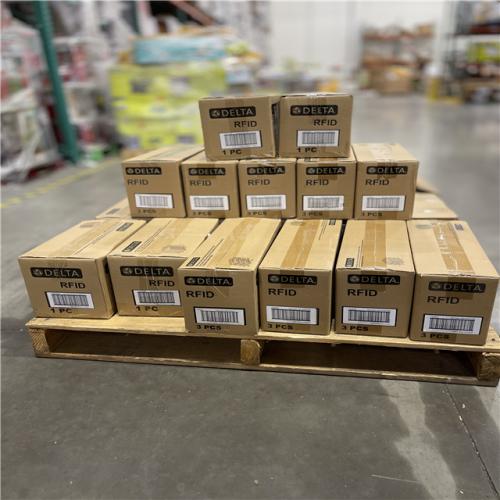 DALLAS LOCATION- DELTA SHOWER HEAD MIXED PALLET