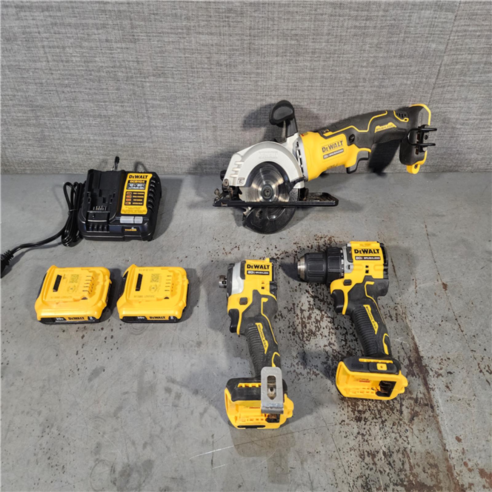 HOUSTON LOCATION - AS-IS DEWALT 3 TOOL COMBO KIT W/ (2) BATTERY & CHARGER