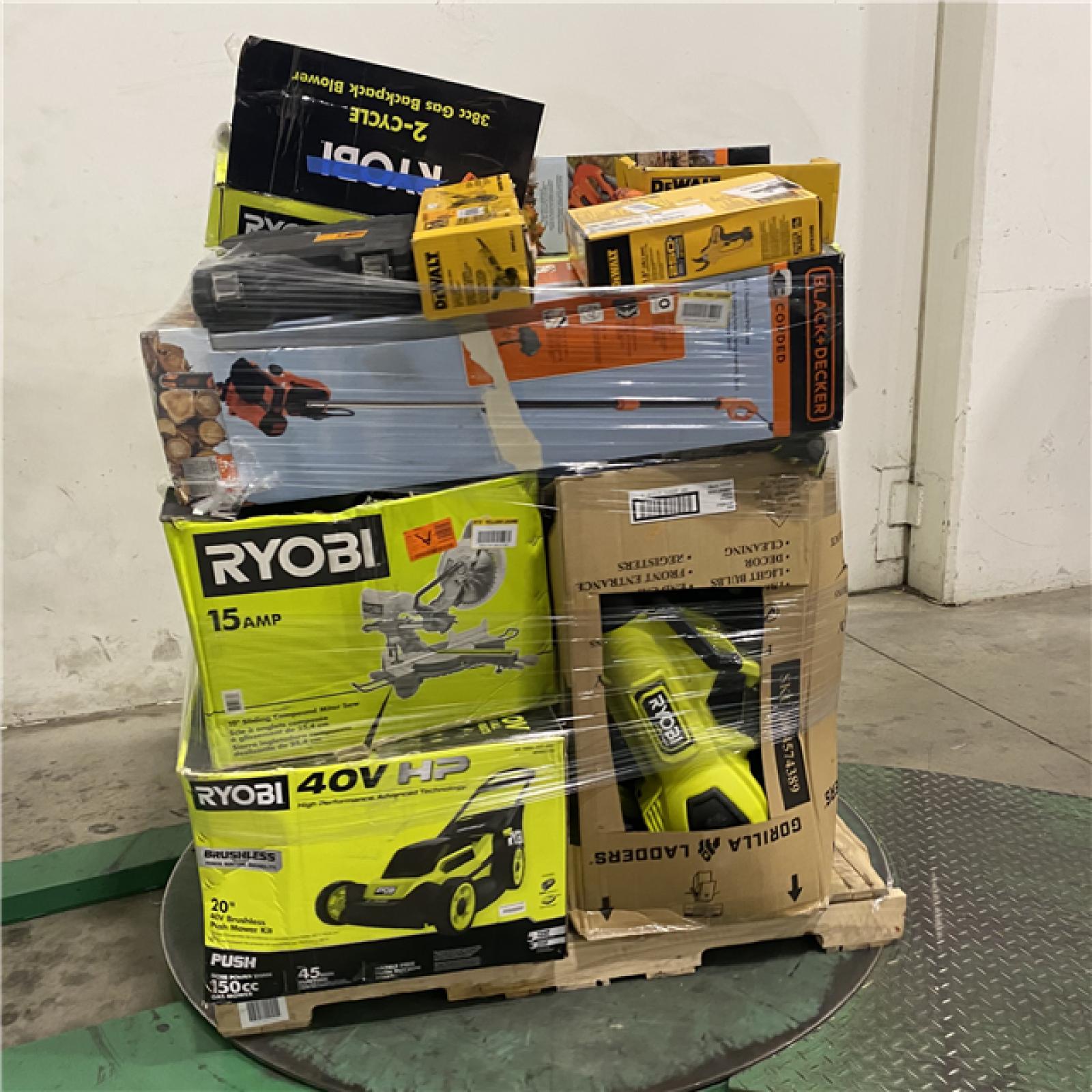 Dallas Location - As-Is Tool Pallet