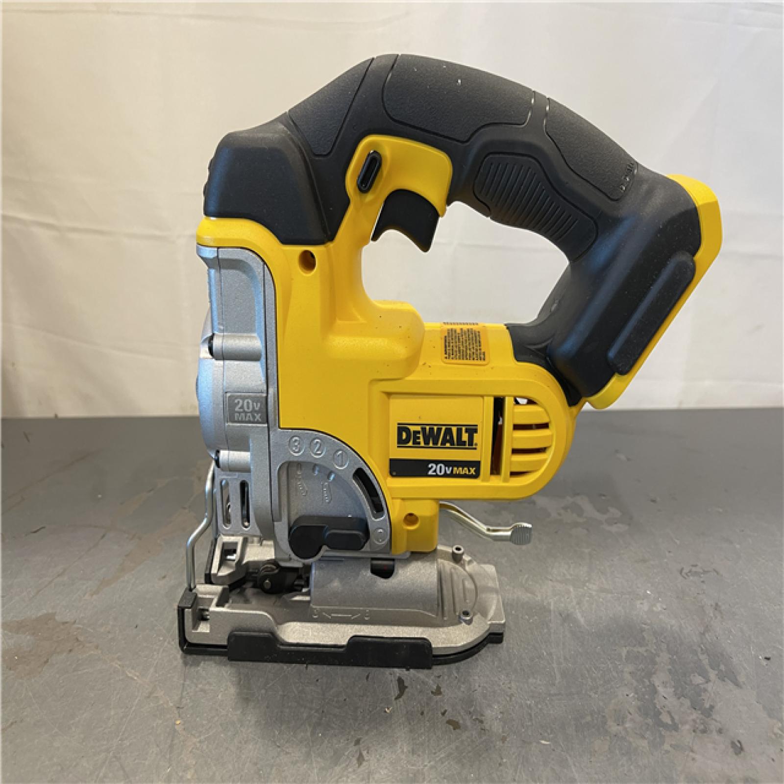 AS-IS - DEWALT 20V MAX Cordless Jig Saw
