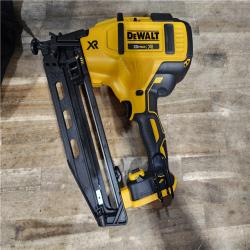 HOUSTON LOCATION - AS-IS DEWALT 20V MAX XR 16-Gauge Electric Cordless Angled Finishing Nailer Kit