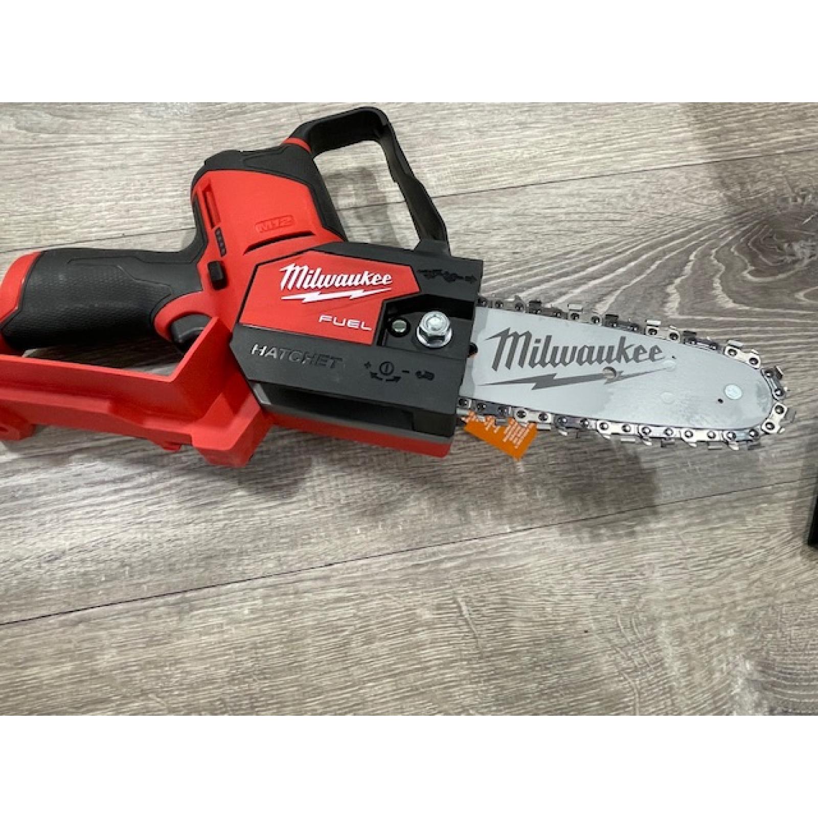 AS-IS Milwaukee FUEL 6 in. 12V Lithium-Ion Brushless Cordless Pruning Saw HATCHET (Tool-Only)
