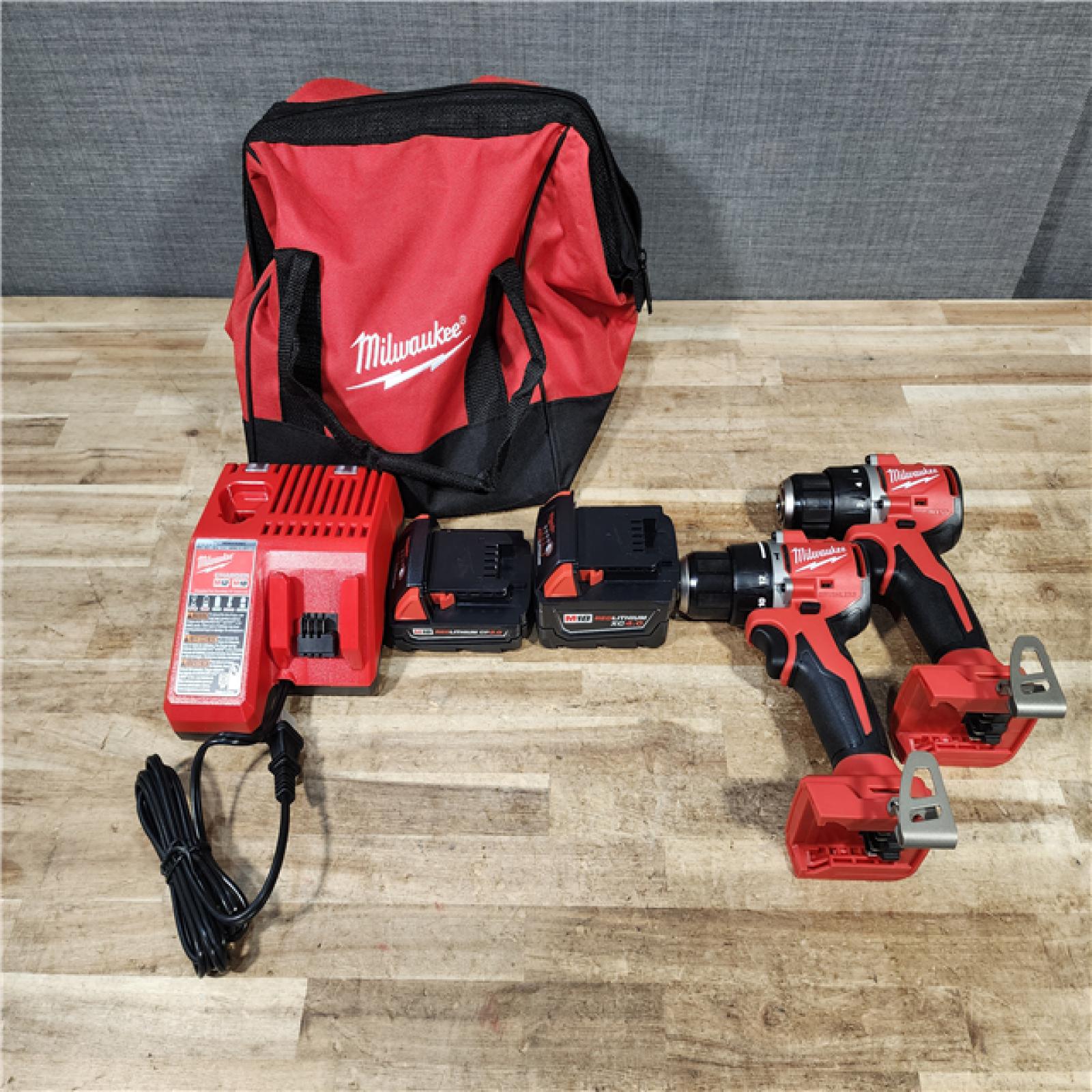 HOUSTON LOCATION - AS - IS Milwaukee 2 Tool Combo Kit W/ (2) Battery & Charger