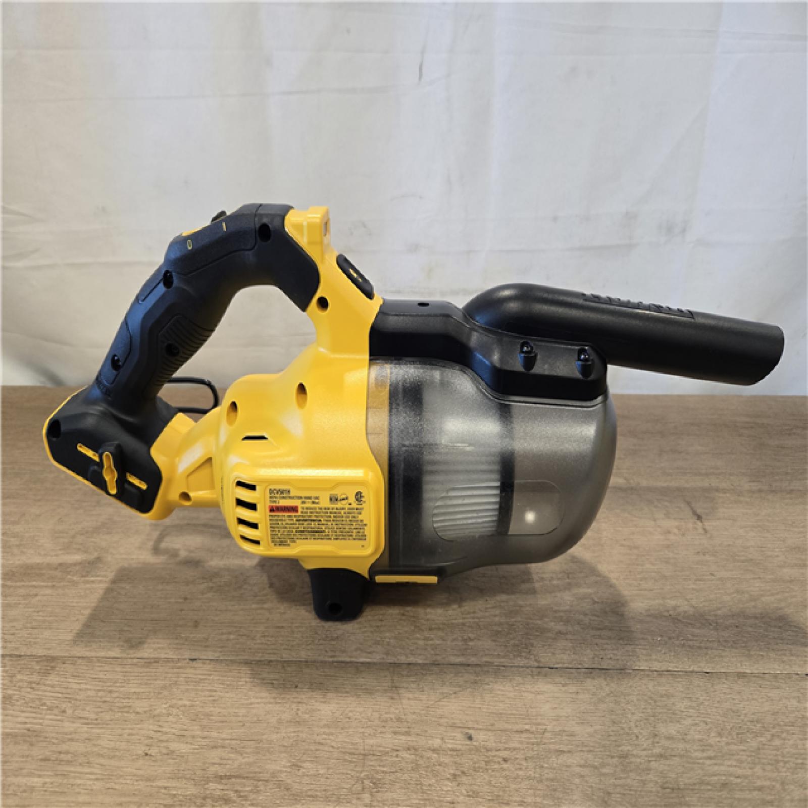 AS-IS DEWALT Bagless 20V MAX Stick Cordless General Dirt Filter Handheld Vacuum (Tool Only)
