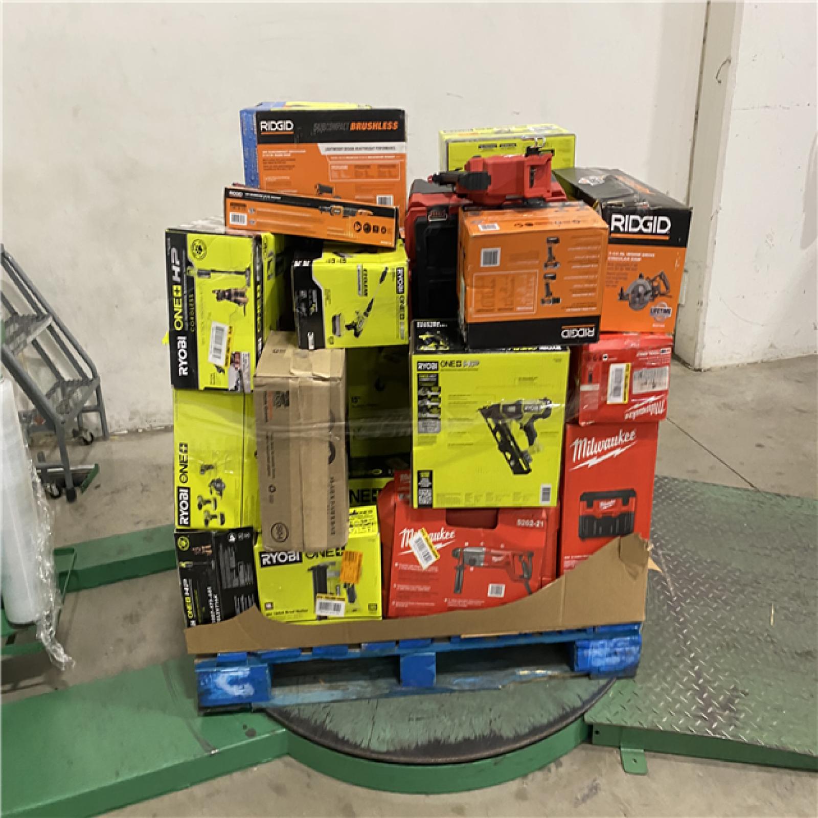 Dallas Location - As-Is Tool Pallet