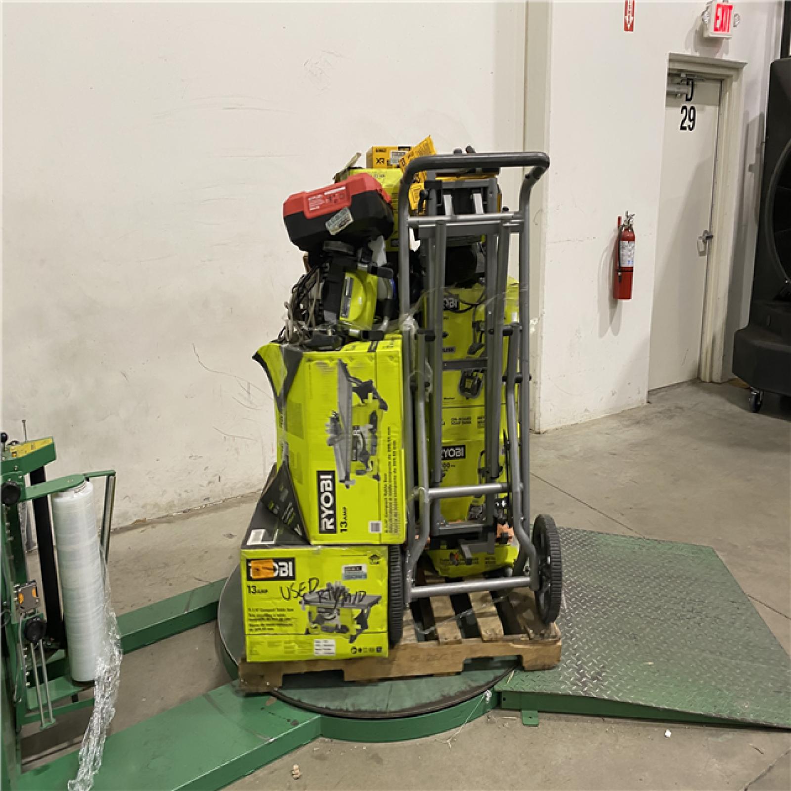 Dallas Location - As-Is Tool Pallet