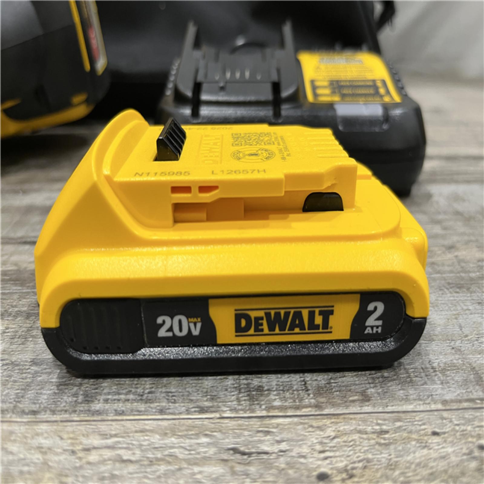 AS-IS DEWALT 20V MAX XR Lithium-Ion Cordless 18-Gauge Narrow Crown Stapler Kit