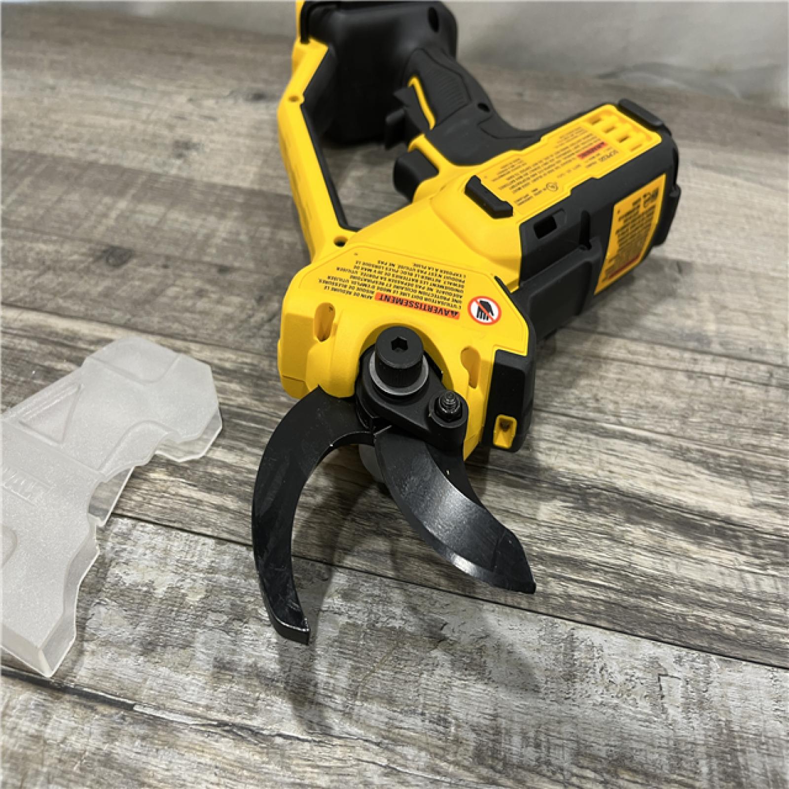 AS-IS DEWALT 20-Volt MAX 1 -1/2 in. Capacity Cordless Battery Powered Pruner (Tool Only)