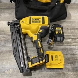 AS-IS DEWALT 20V MAX XR 16-Gauge Electric Cordless Angled Finishing Nailer Kit
