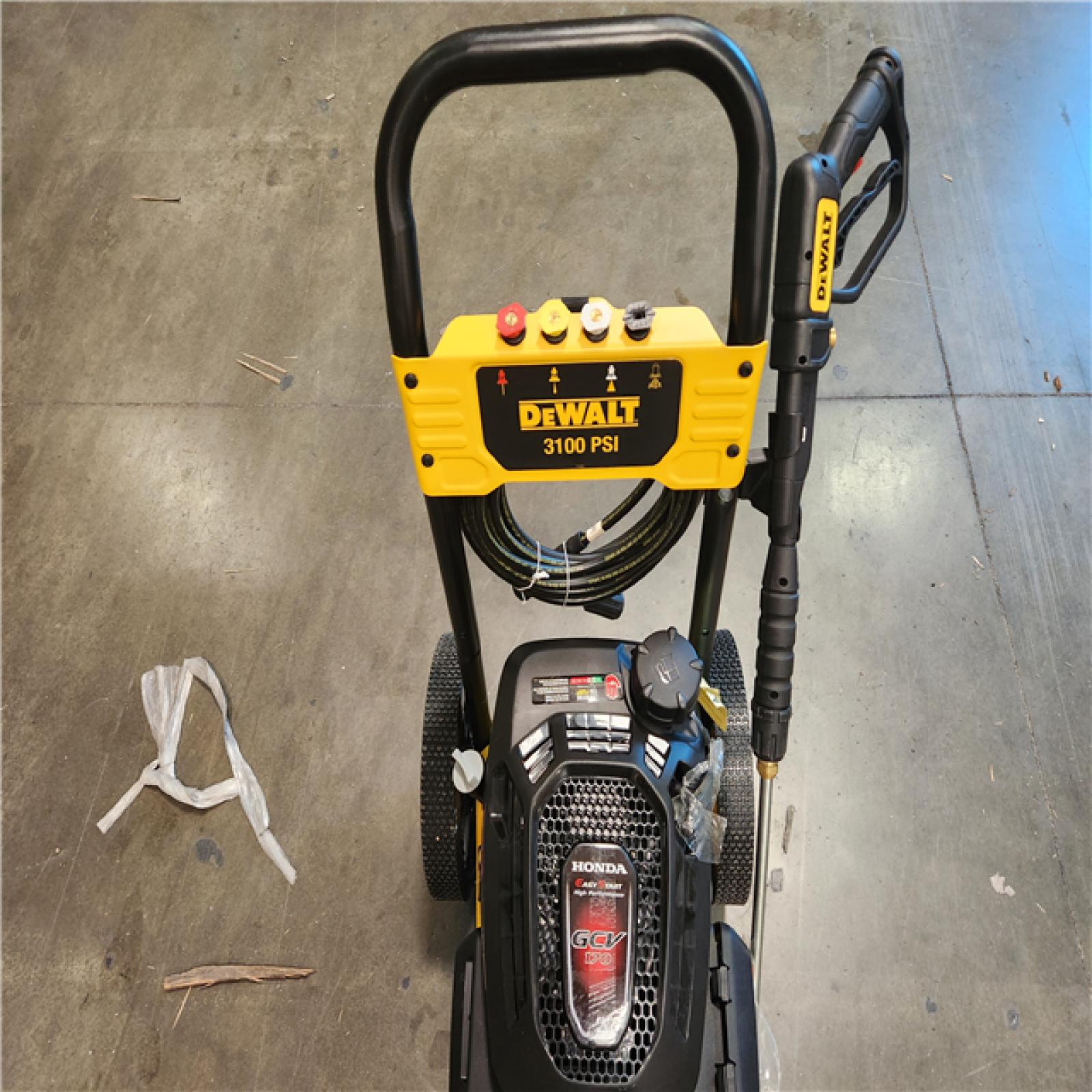 California ASIS Dewalt 3100 PSI Pressure Washer W/ Honda Easy start