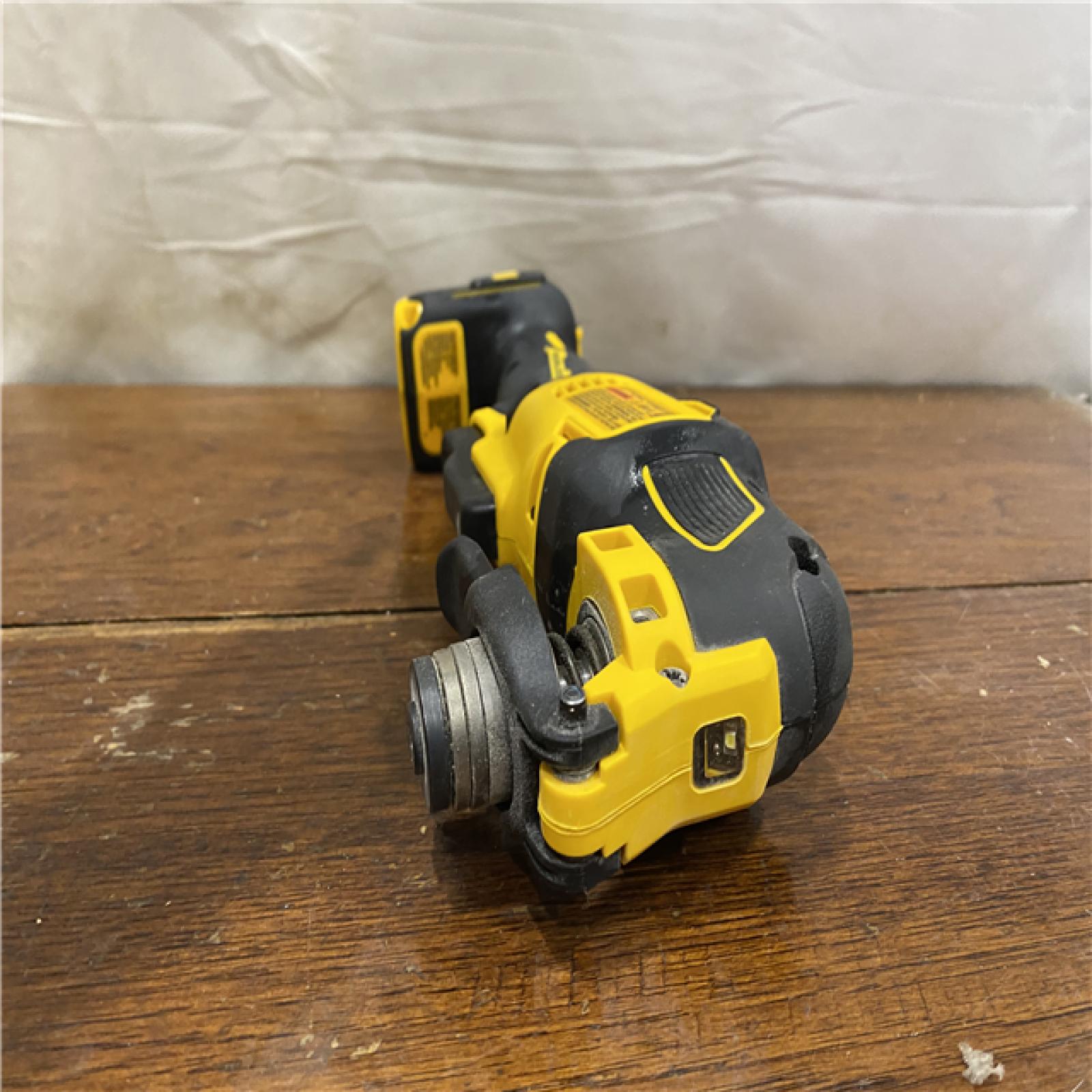 AS-IS DEWALT ATOMIC 20V MAX Cordless Brushless Oscillating Multi Tool (Tool Only)