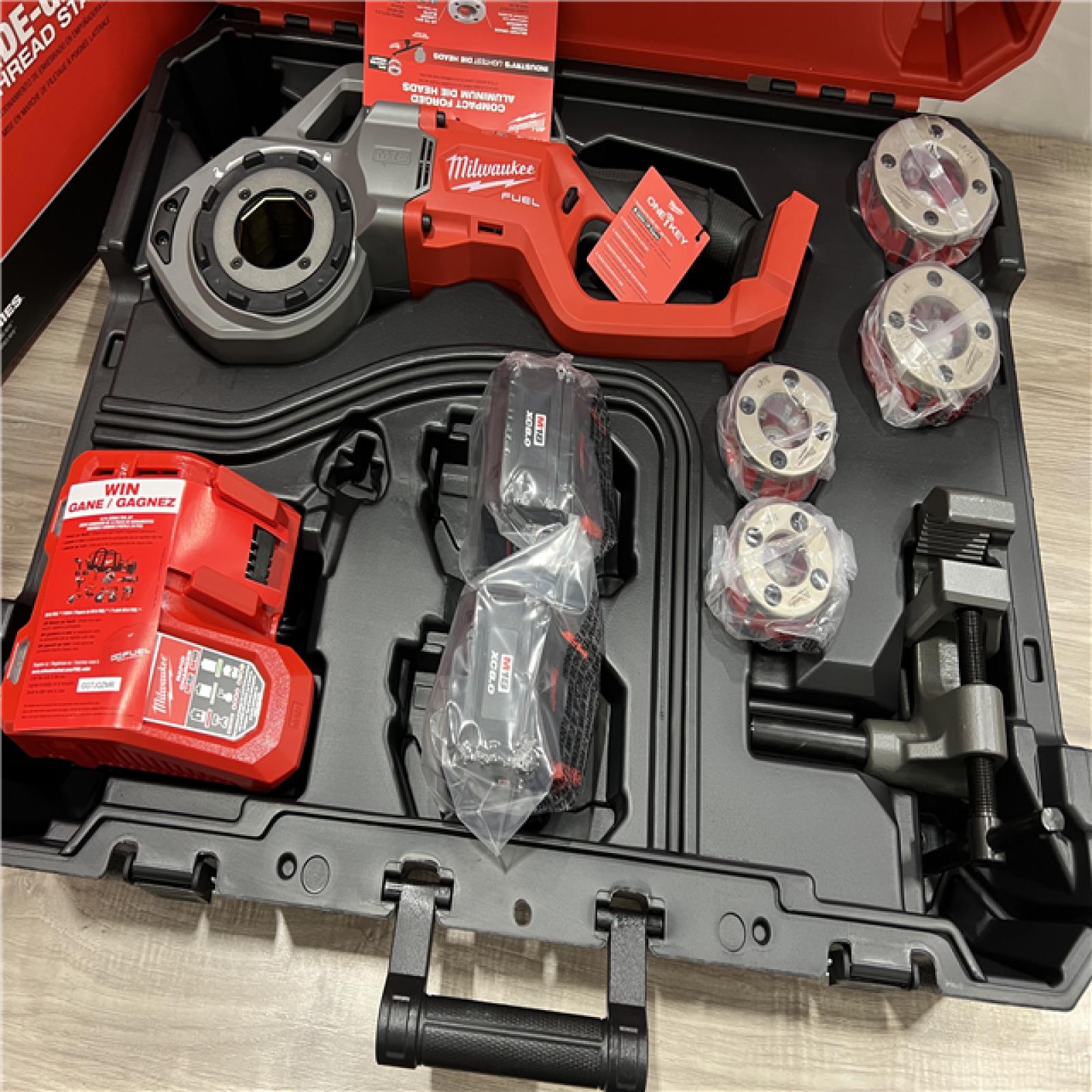NEW Milwaukee 2870-22 M18 18V FUEL Cordless Compact Pipe Threader W/ ONE KEY Kit