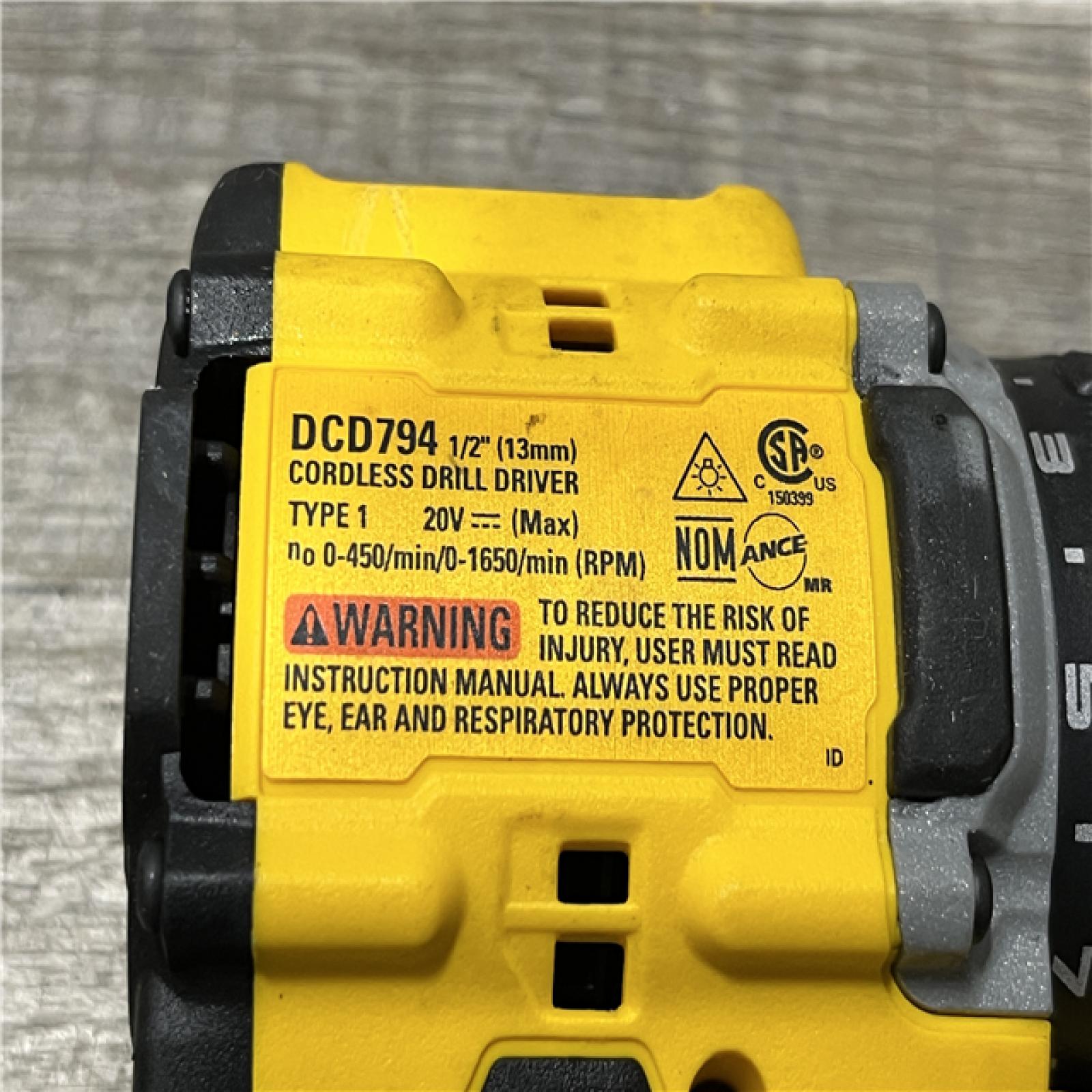 AS-IS DEWALT Atomic 20V Lithium-Ion Cordless Compact 1/2 in. Drill/Driver Kit