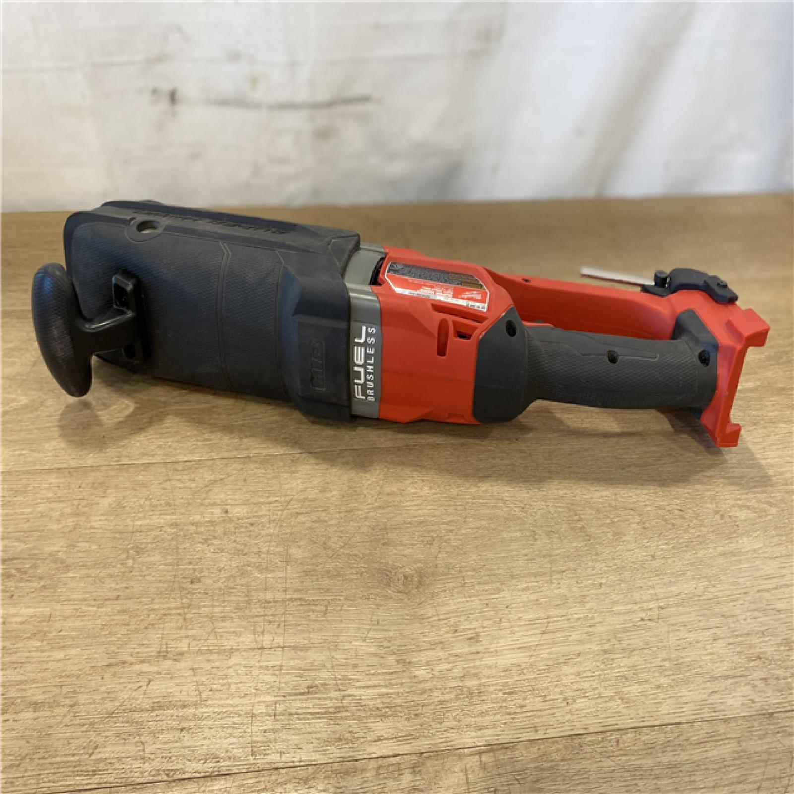AS-IS Milwaukee FUEL 18V Lithium-Ion Brushless Cordless GEN 2 SUPER HAWG 1/2 in. Right Angle Drill (Tool-Only)