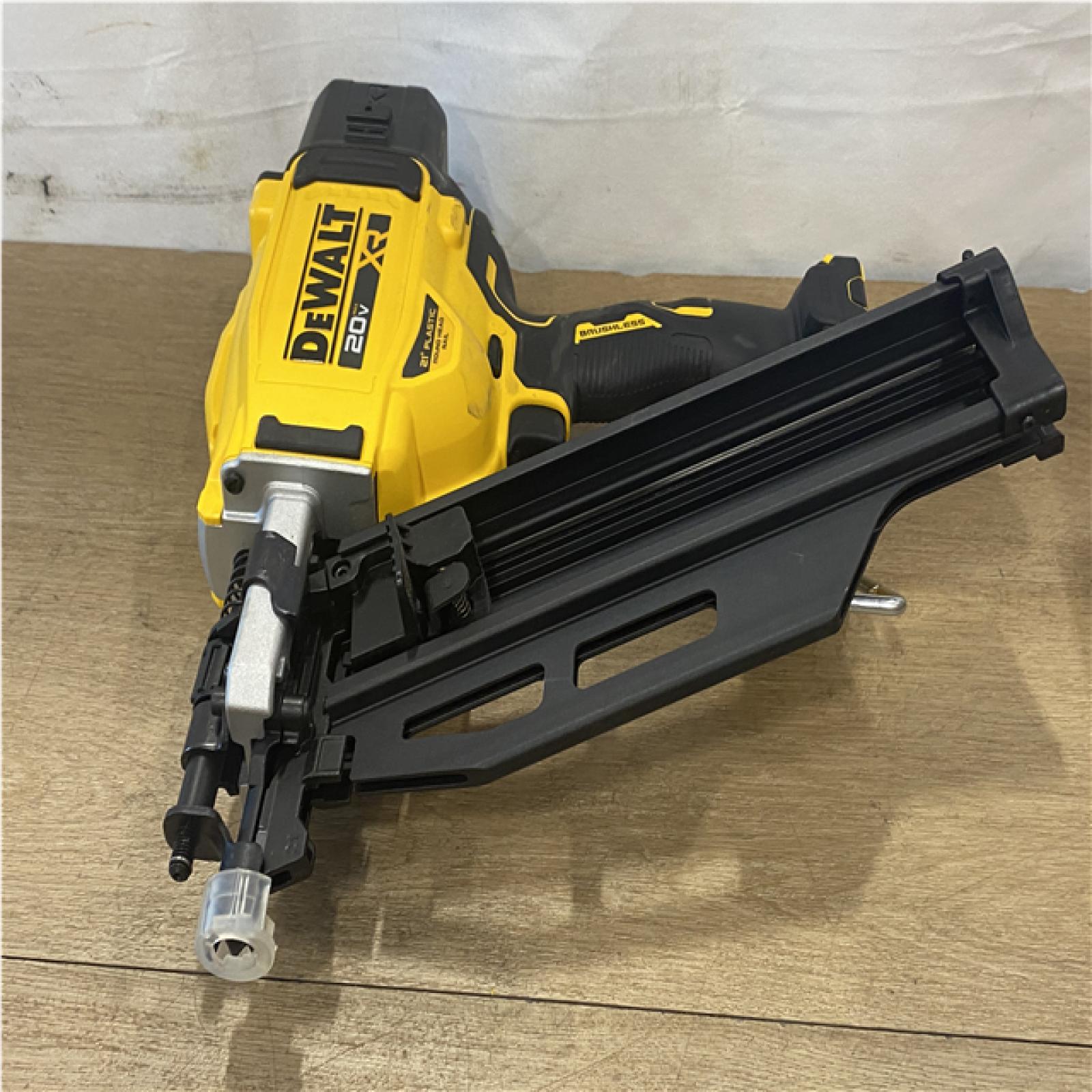 AS-IS DEWALT 20-Volt 21° Cordless Framing Nailer (Tool-Only)