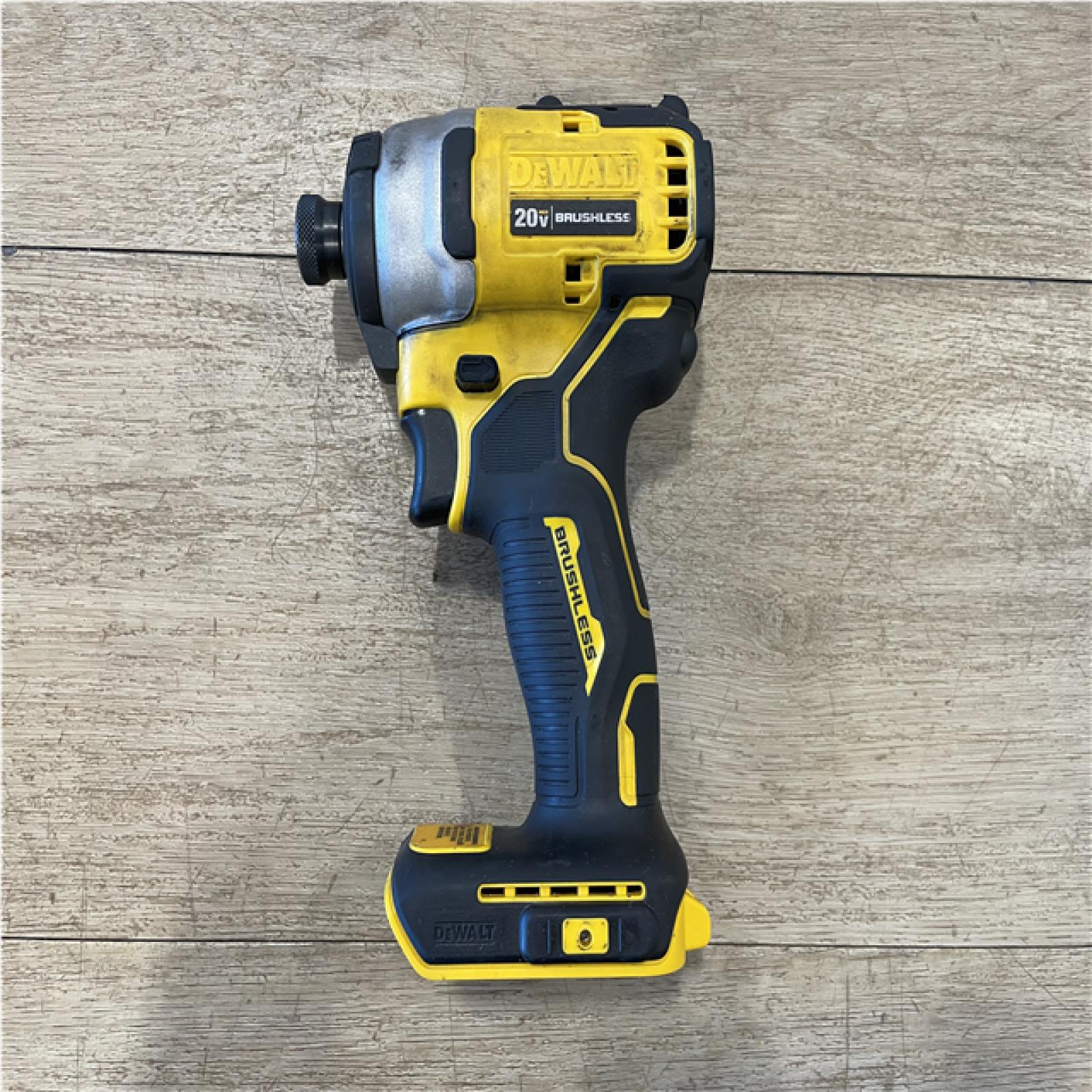 AS-IS DEWALT Atomic 20V Max Lithium-Ion Brushless Cordless Compact 1/4 in. Impact Driver Kit