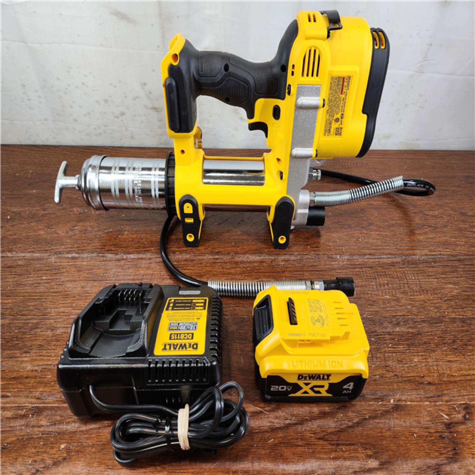 AS-IS DeWalt 20-Volt MAX Lithium-Ion Cordless Grease Gun Kit w/ Hard Case