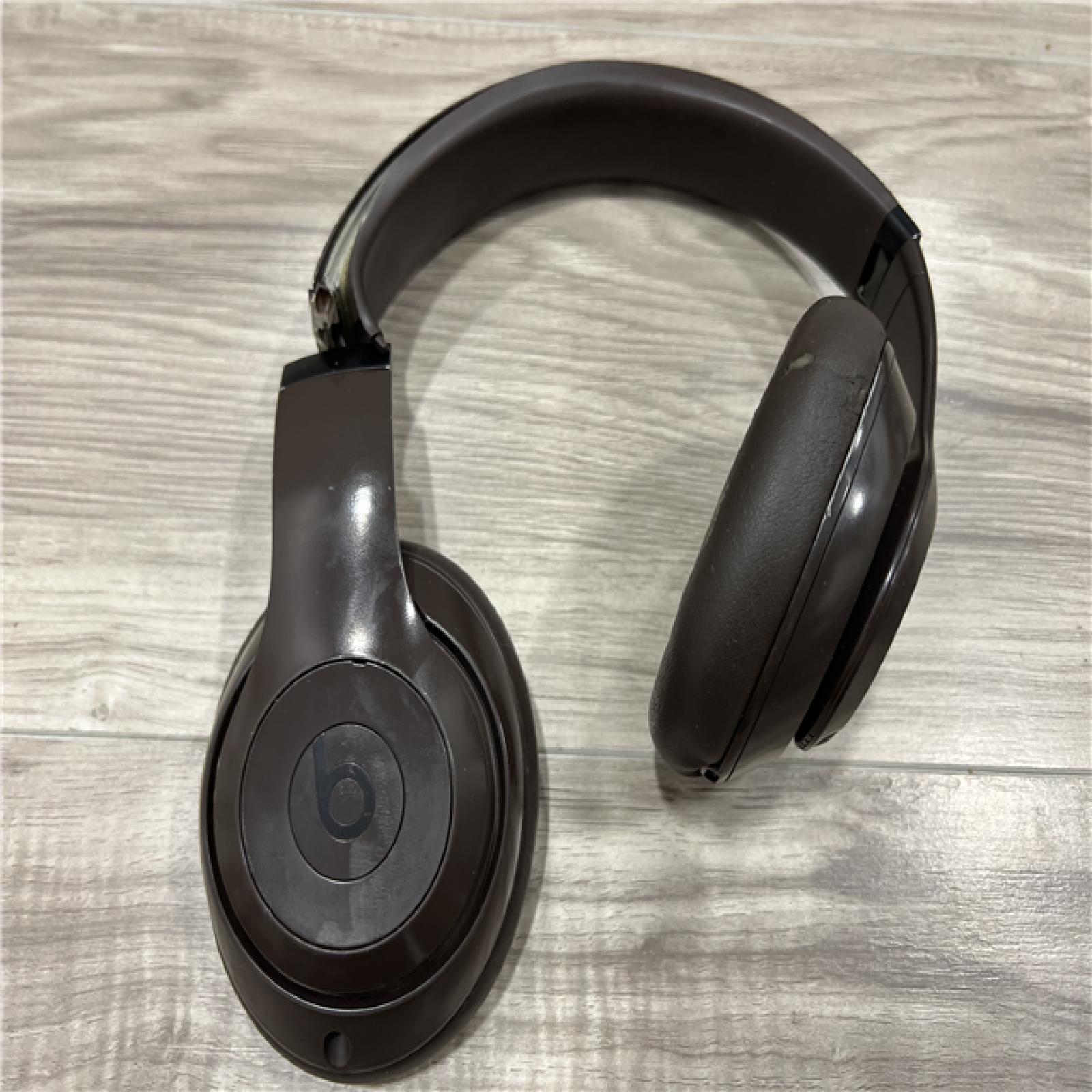 AS-IS Beats - Studio Pro - Wireless Noise Cancelling Over-the-Ear Headphones - Deep Brown