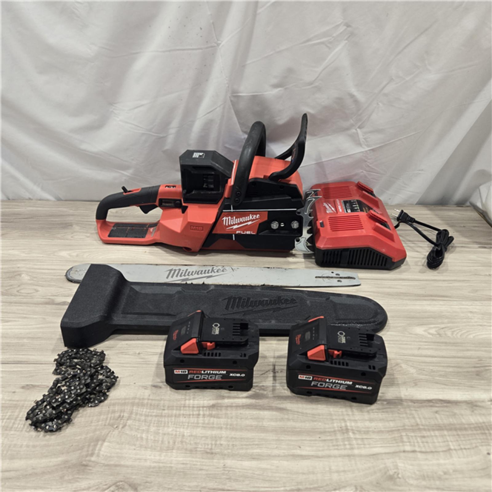 AS-IS Milwaukee M18 FUEL Cordless 20 in. Chainsaw Kit