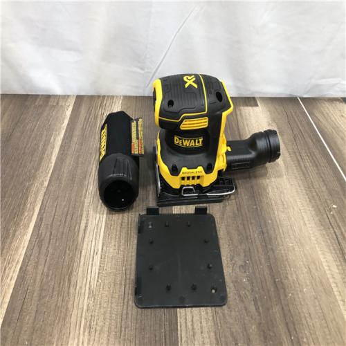 AS-IS  DEWALT 20V MAX XR Cordless Brushless 1/4 Sheet Variable Speed Sander (Tool Only)