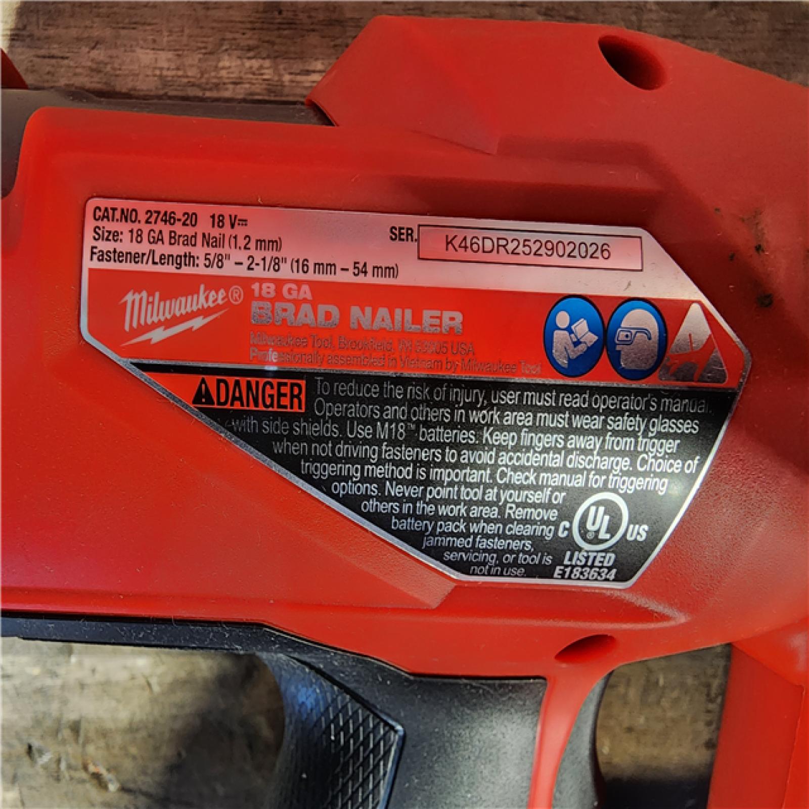 HOUSTON LOCATION - AS-IS Milwaukee M18 Fuel 18V Brushless 18-Gauge Brad Nailer 2746-20 (Bare Tool)