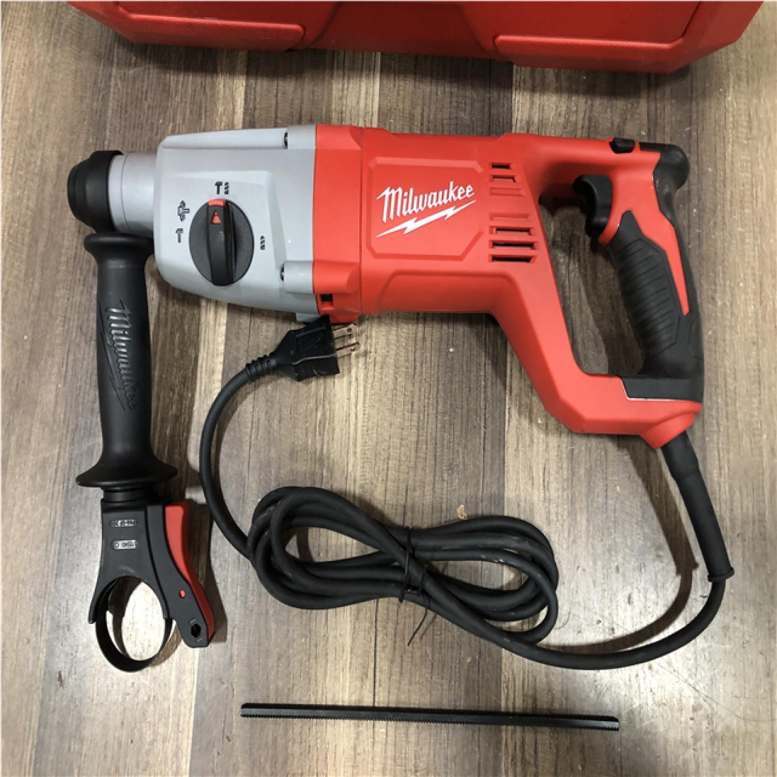 AS-IS Milwaukee 8 Amp Corded 1 in. SDS D-Handle Rotary Hammer
