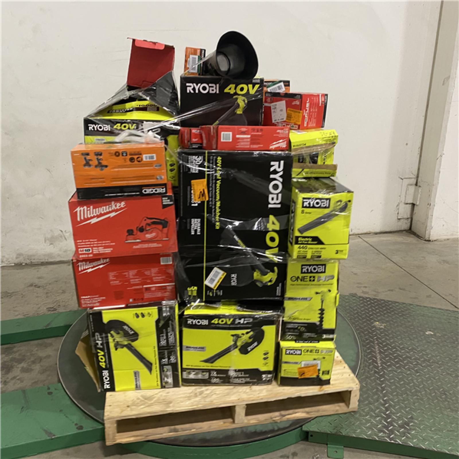 Dallas Location - As-Is Tool Pallet