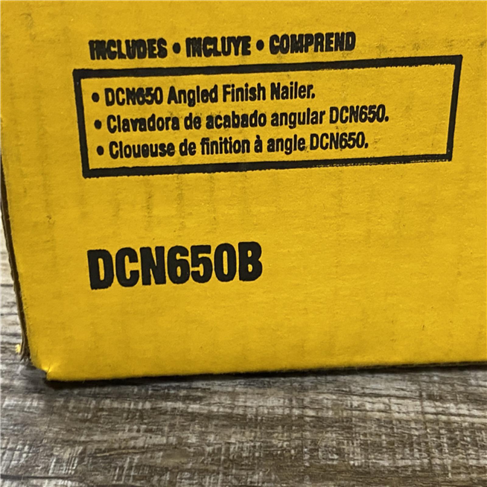 NEW - DEWALT  Cordless 20V MAX XR Angled Finish Nailer (Tool Only)