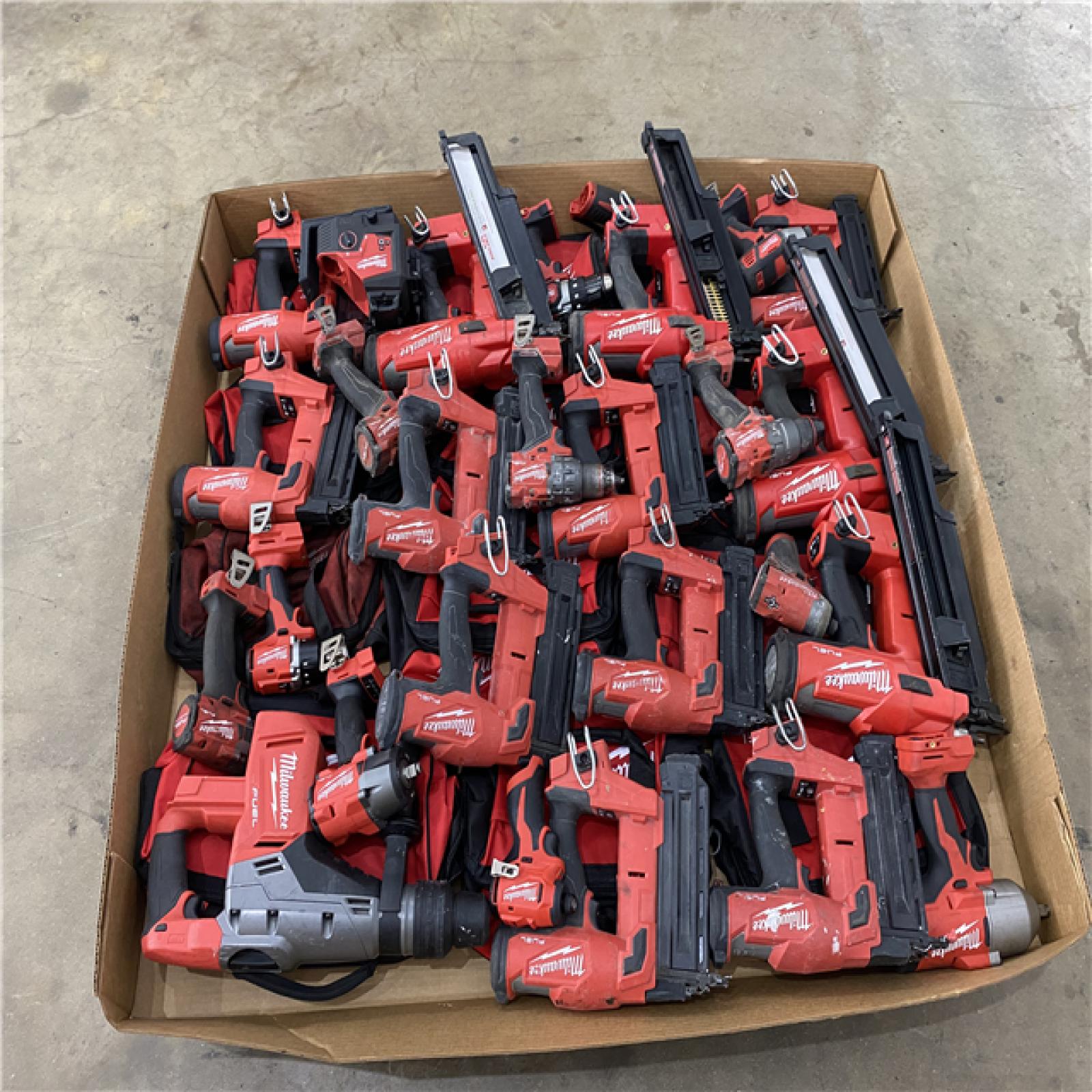 Houston Location AS IS - Tool Pallet