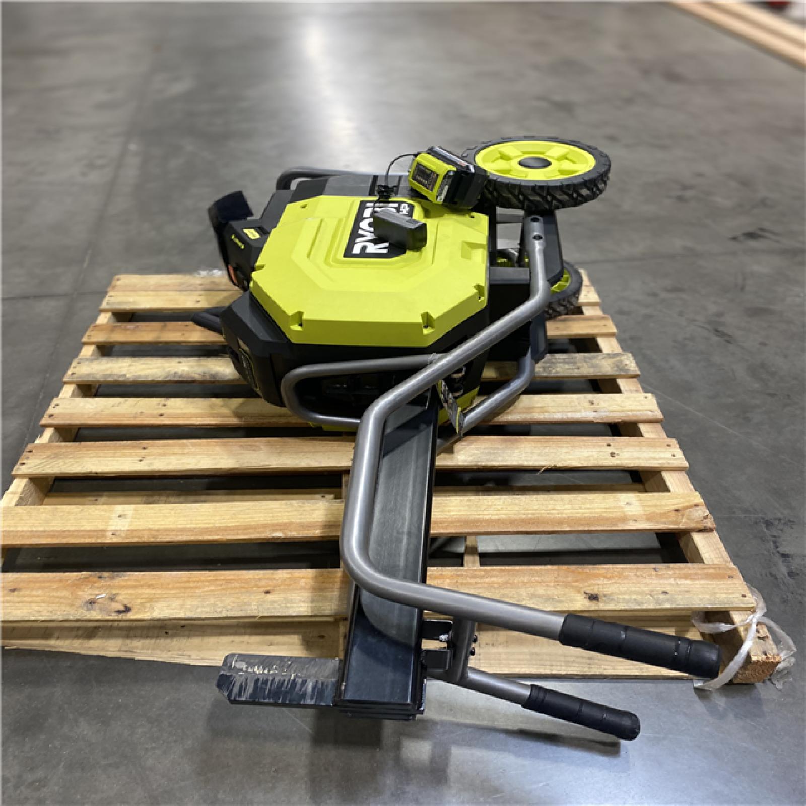 Dallas Location - As-Is RYOBI 40V HP Brushless 12-Ton Kinetic Battery Electric Log Splitter Kit - 4.0Ah Battery and Charger Included