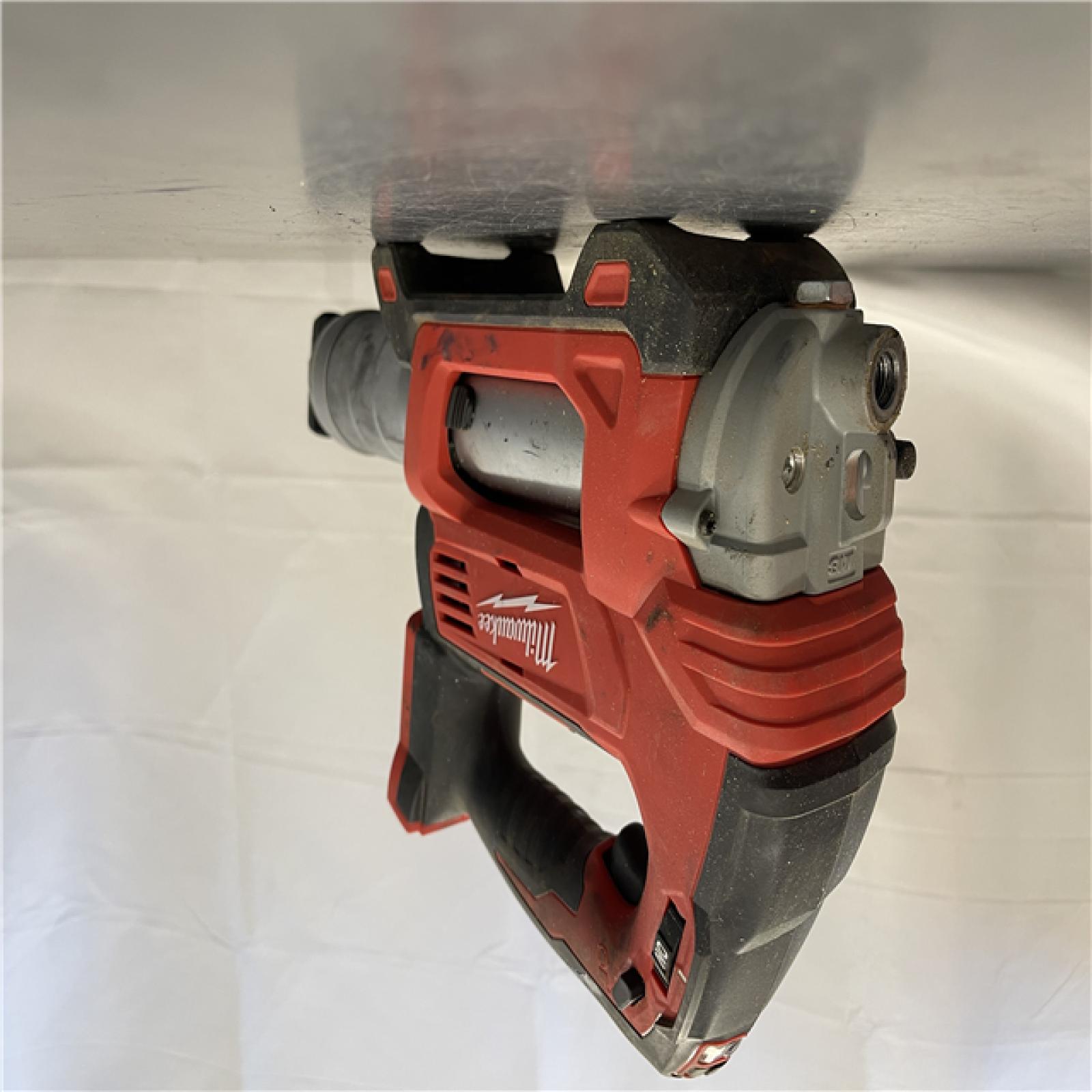 AS-IS - Milwaukee M18 18V Lithium-Ion Cordless Grease Gun 2-Speed (Tool-Only)