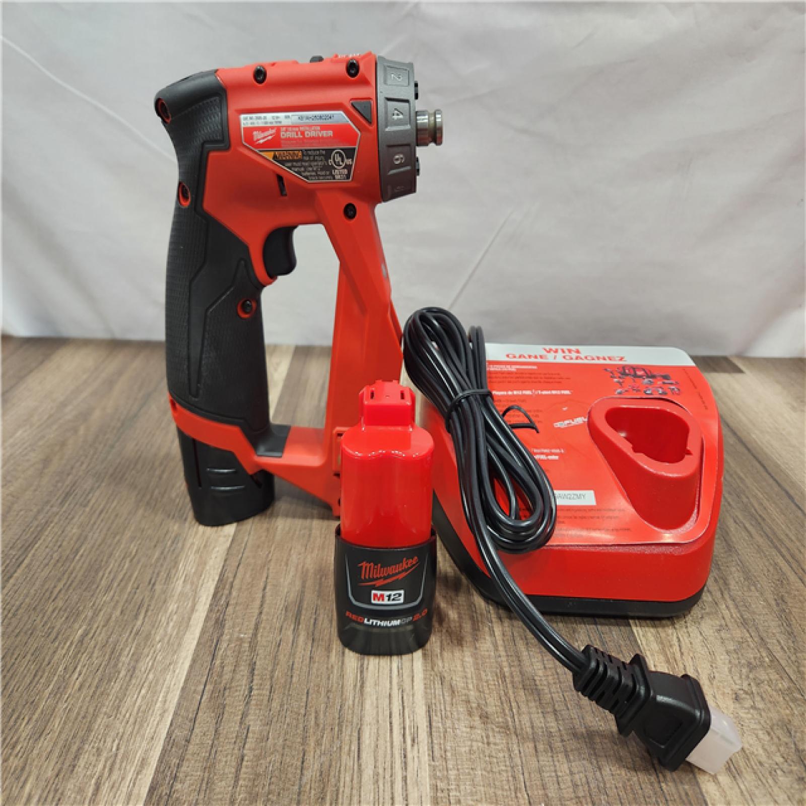 AS-IS- Milwaukee M12 FUEL Lithium-Ion 3/8 in. Cordless Installation Drill Driver Kit (2 Ah)