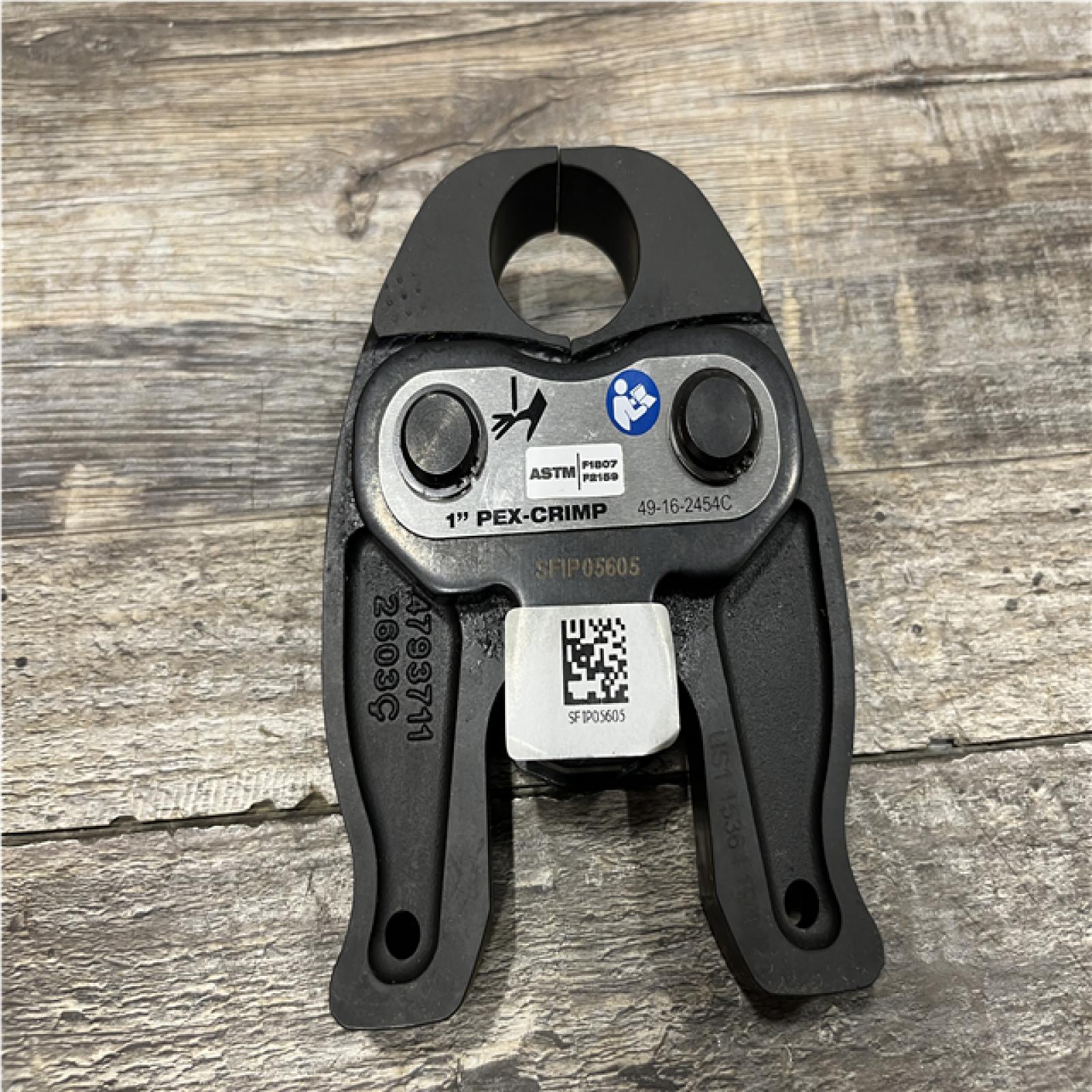 AS-IS Milwaukee 1 in. PEX Crimp Jaw for M12 FORCE LOGIC Press Tool