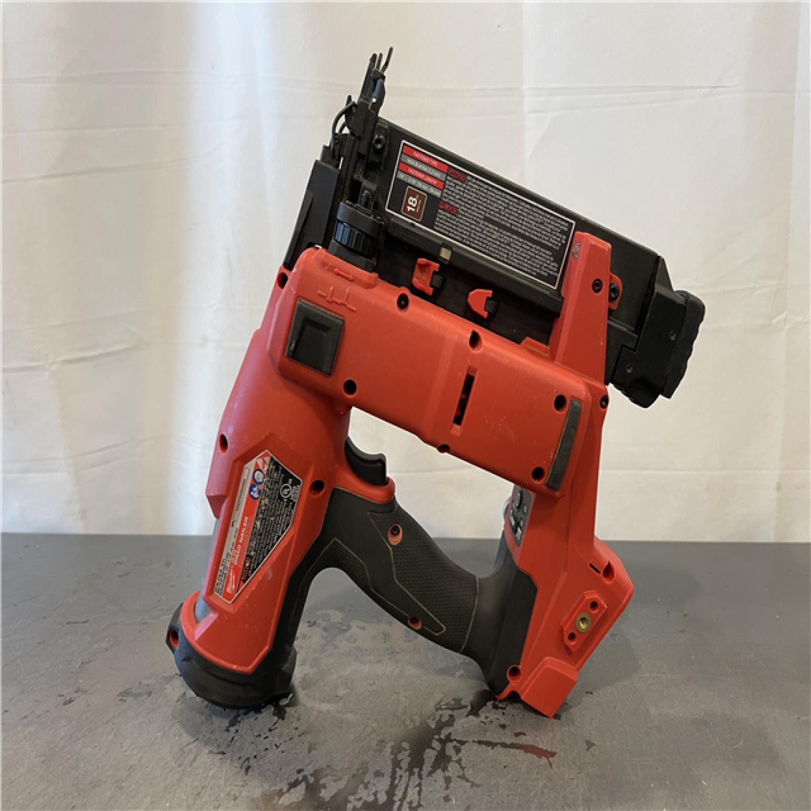 AS-IS - Milwaukee M18 Fuel 18V Brushless 18-Gauge Brad Nailer