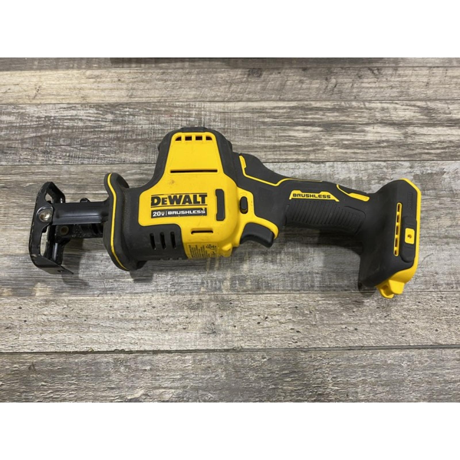 AS-IS DEWALT Atomic 20-Volt Maximum Cordless Brushless Compact Reciprocating Saw Kit